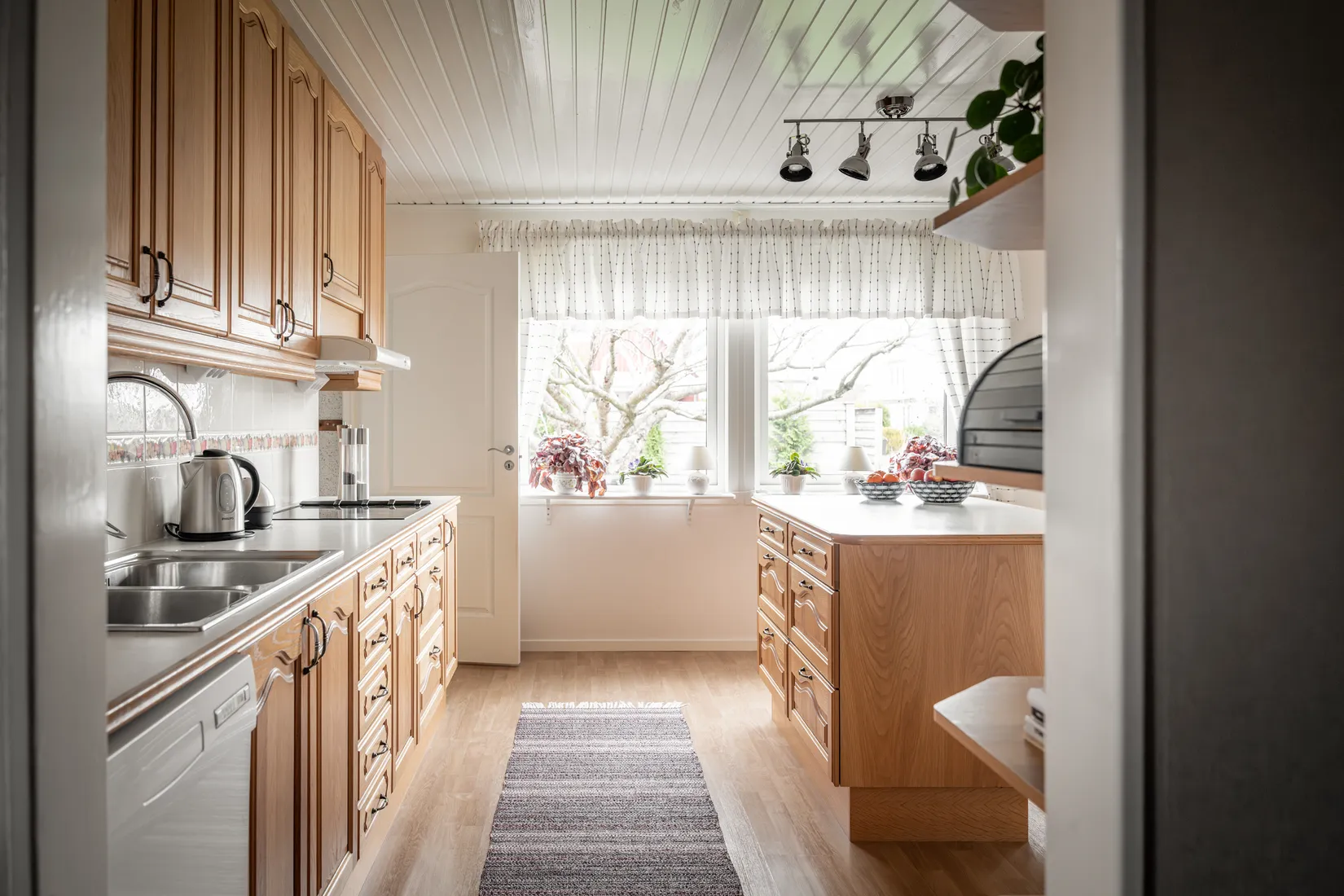 Villa, Nötvivelvägen 5, Kyrkenorum, Stenungsund