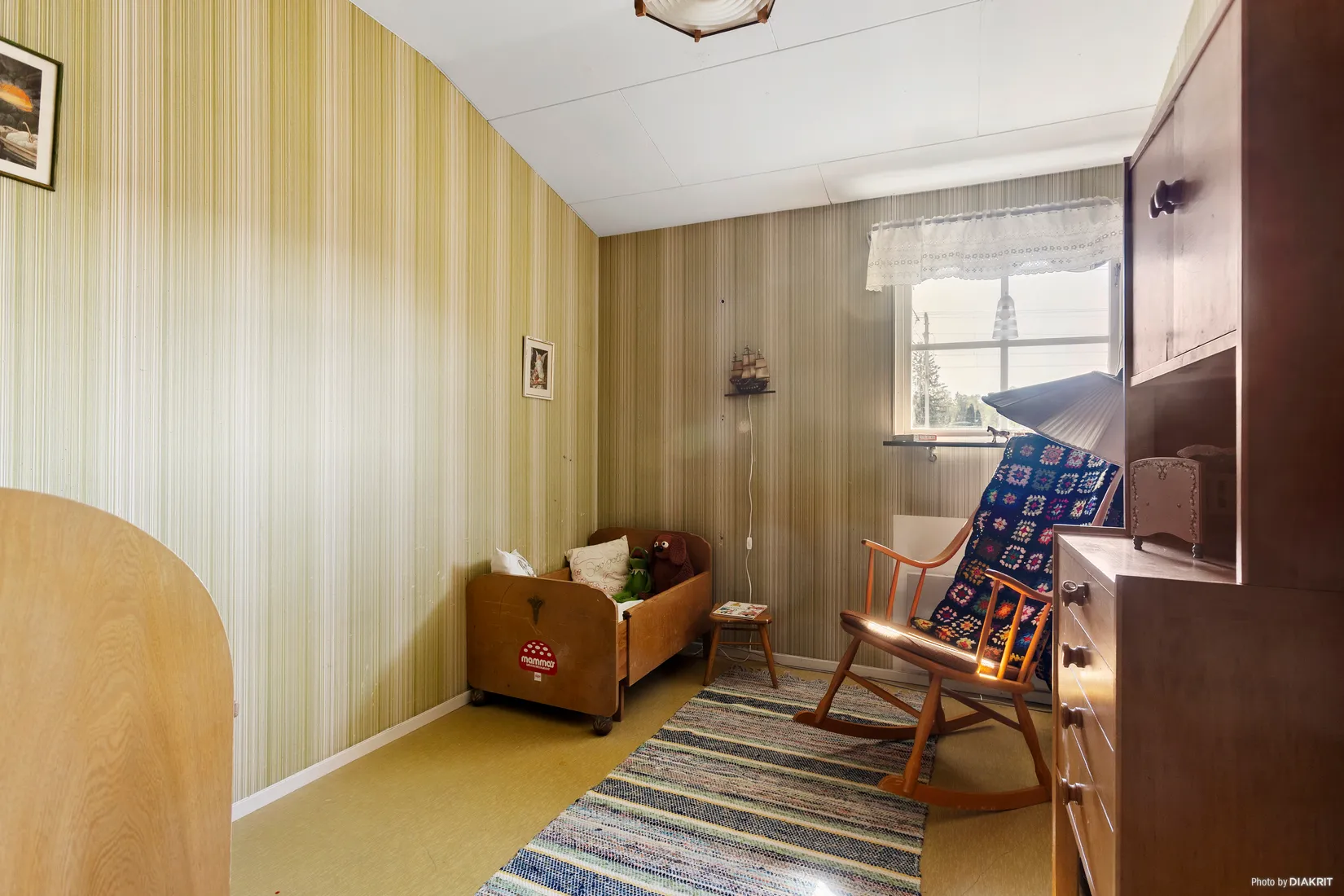 Radhus, Miklagårdsvägen 39, Täby Kyrkby, Täby