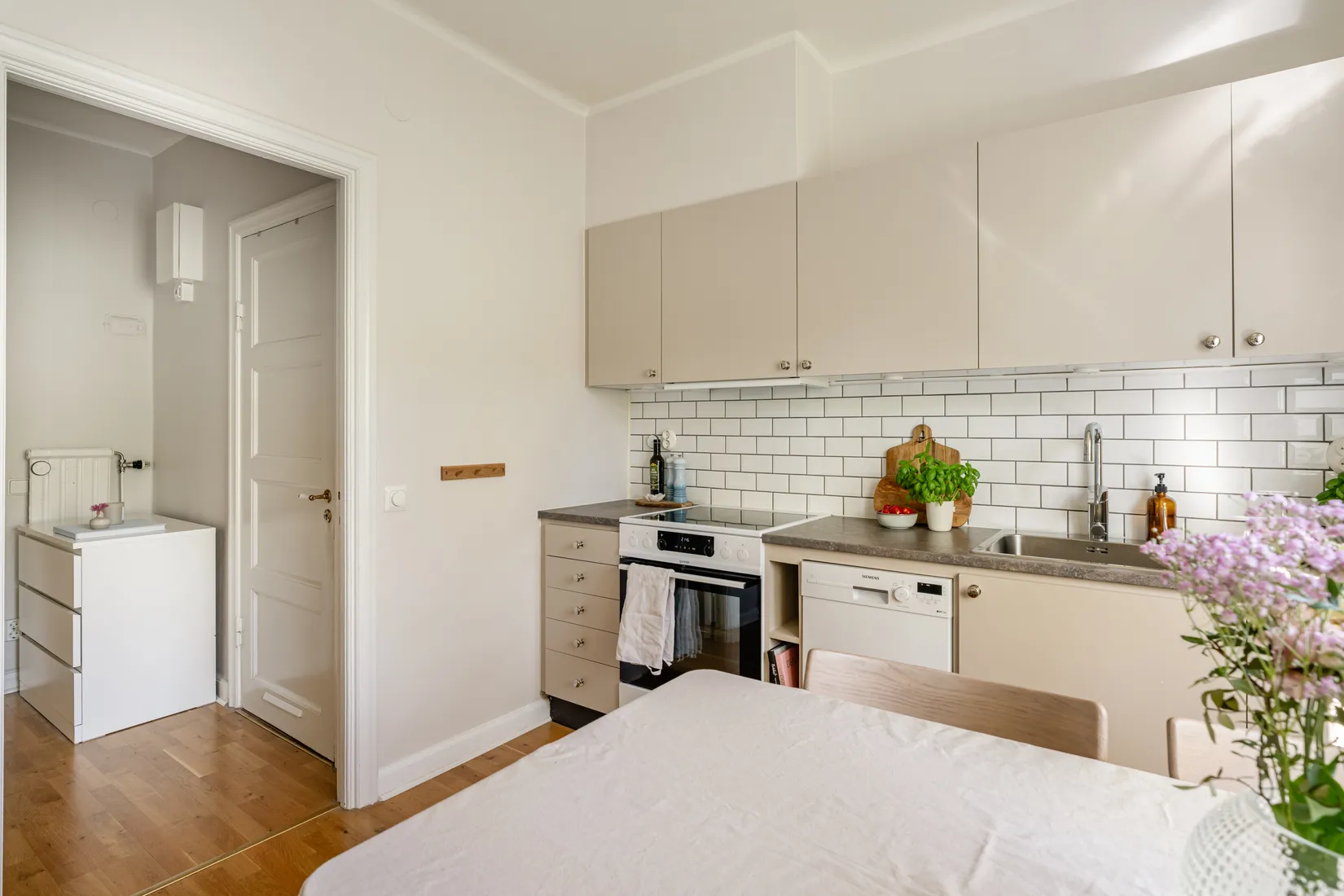 Bostadsrätt, Södra Långgatan 32, Råsunda, Solna