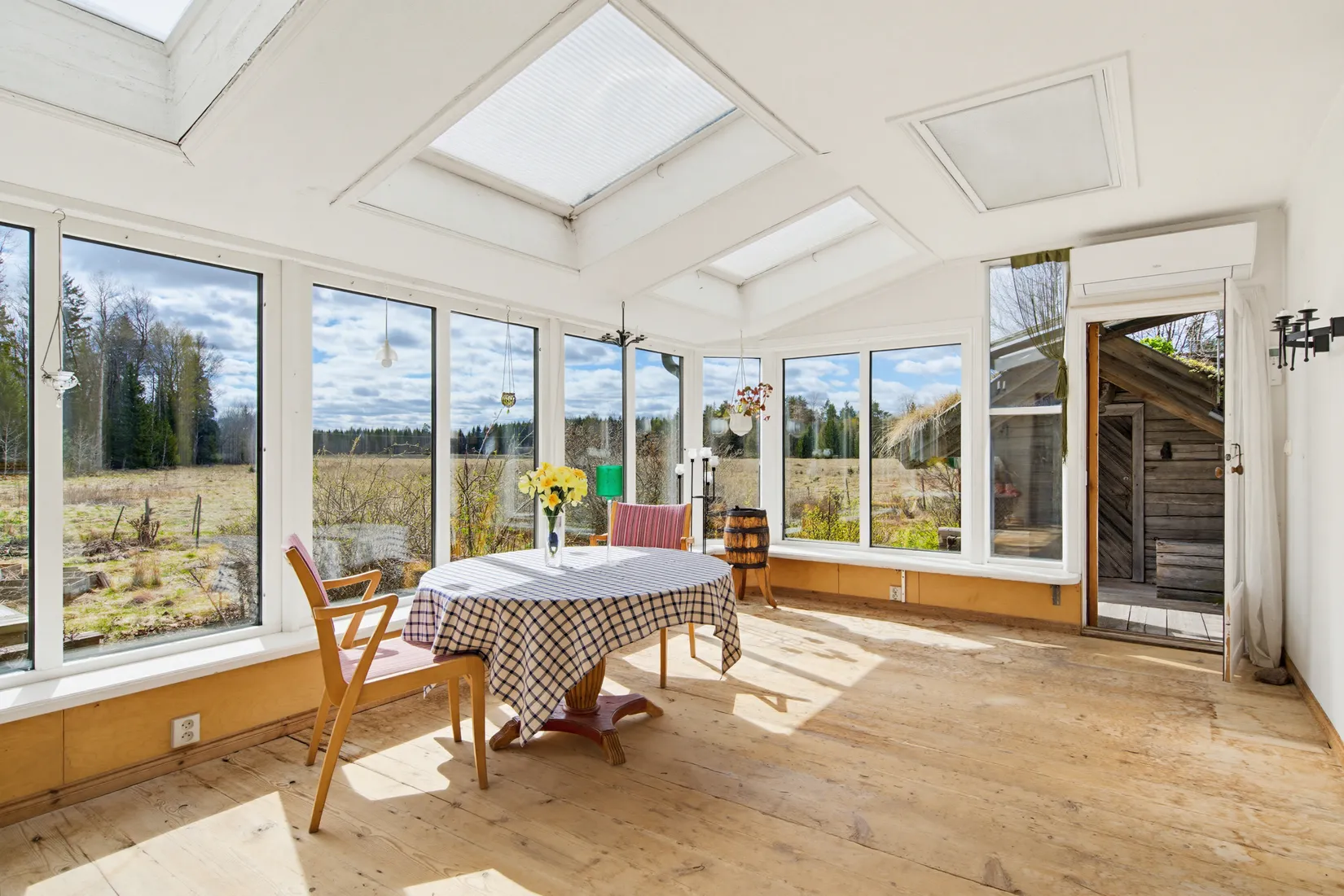 Villa,  Skogsliden 77, Vattholma / Tensta, Uppsala