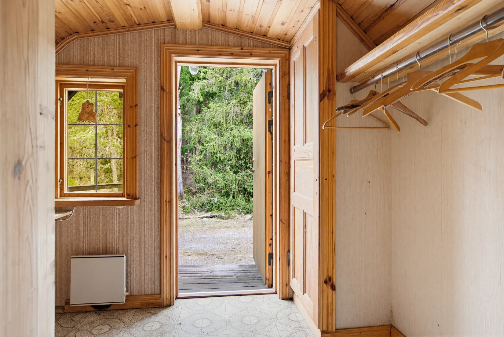 Villa,  Skogsliden 77, Vattholma / Tensta, Uppsala