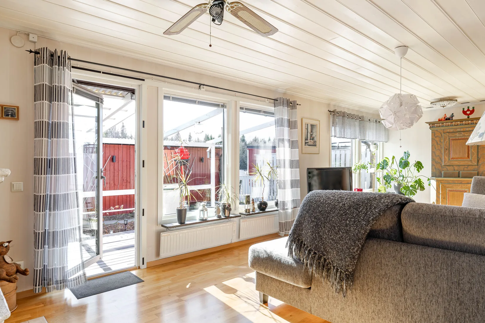 Villa, Radhus, Klarinettgatan 16, Gånsviksdalen, Härnösand