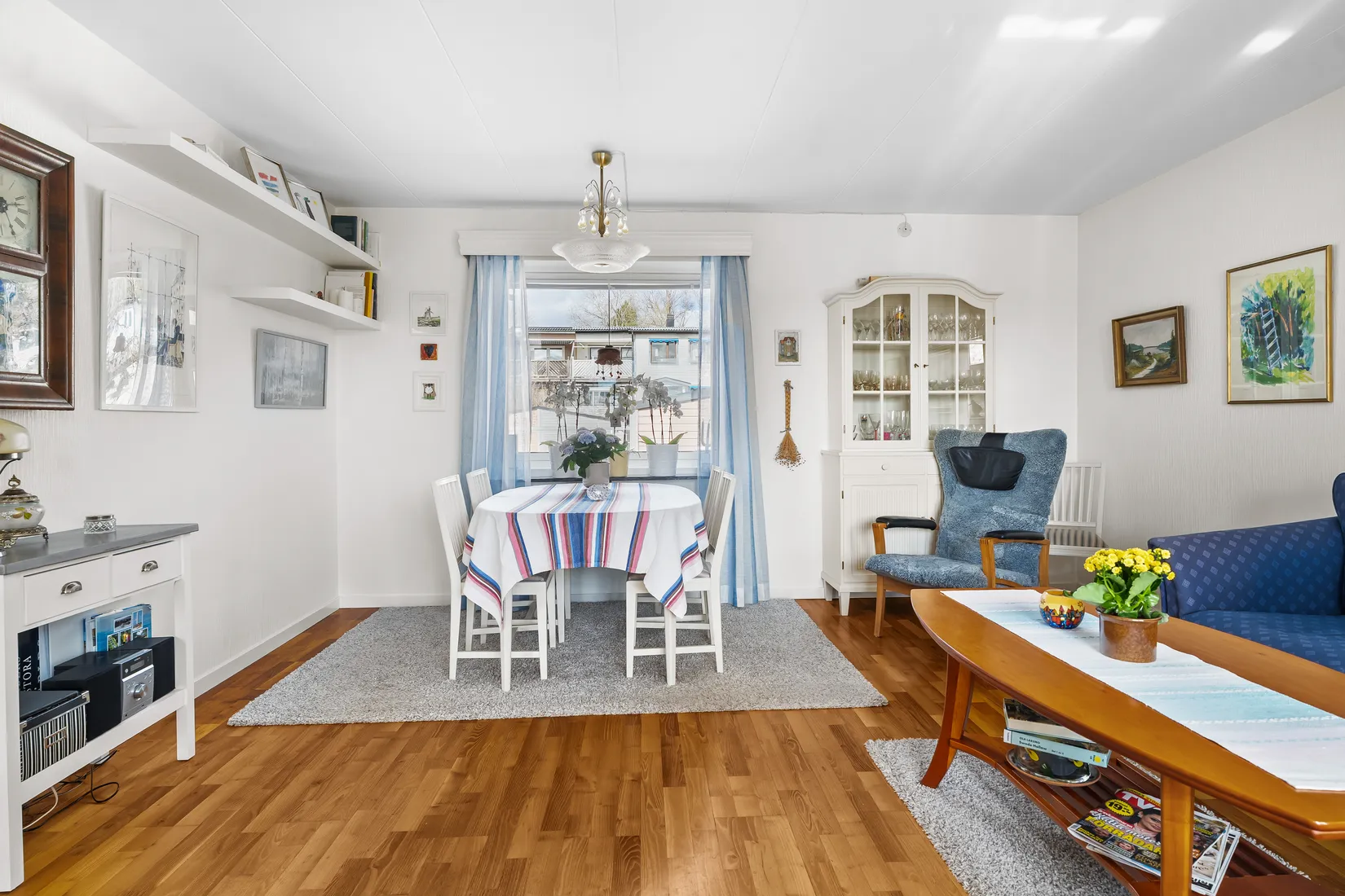 Radhus, Visthusvägen 10, Klockarberget, Sundsvall