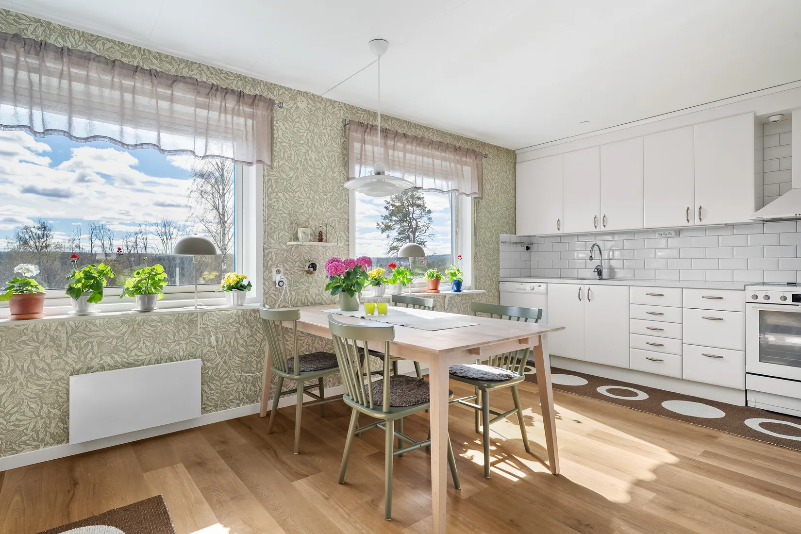 Radhus, Visthusvägen 10, Klockarberget, Sundsvall