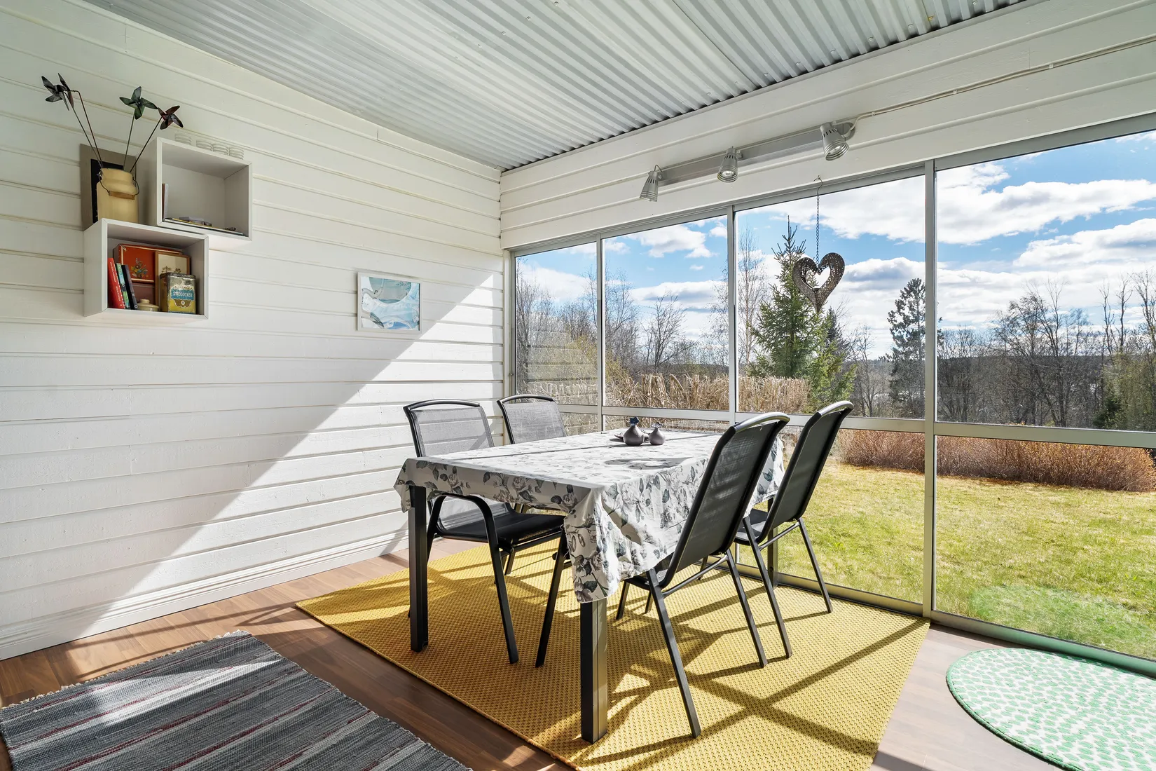 Radhus, Visthusvägen 10, Klockarberget, Sundsvall