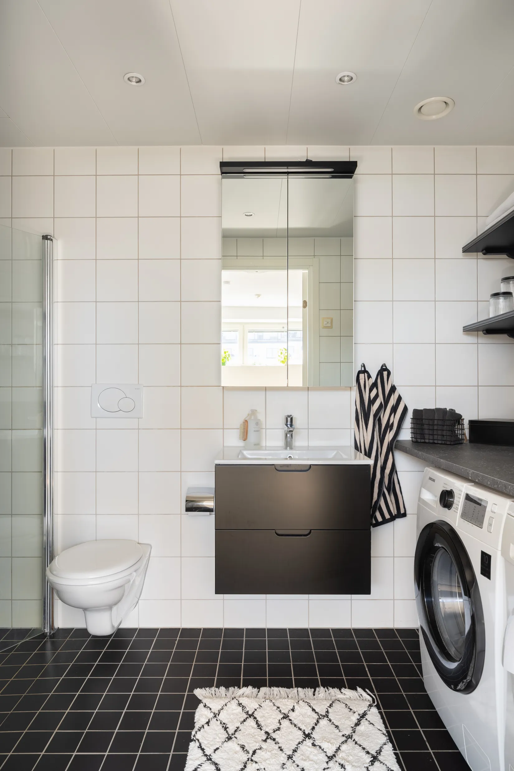 Bostadsrätt, Karlsbodavägen 42, vån 7/7, Bromma - Mariehäll, Stockholm