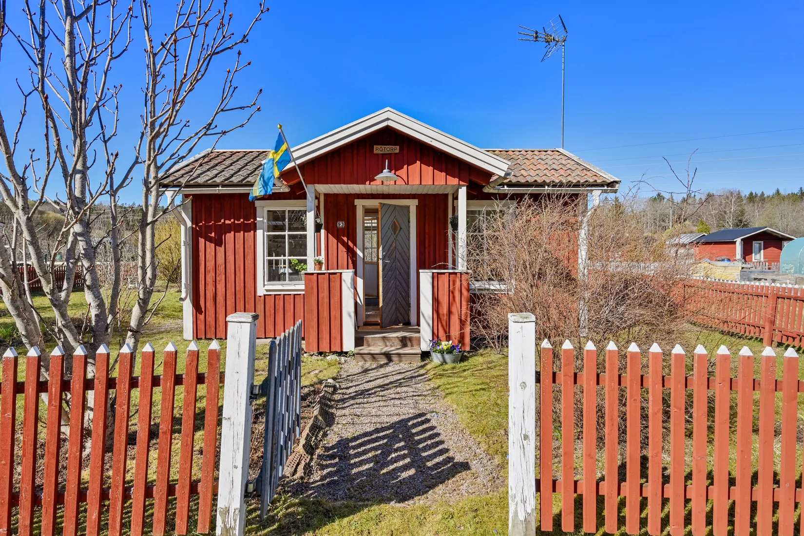 Fritidshus, Vaxmyra kolonistuga nr 93, Runby, Upplands Väsby