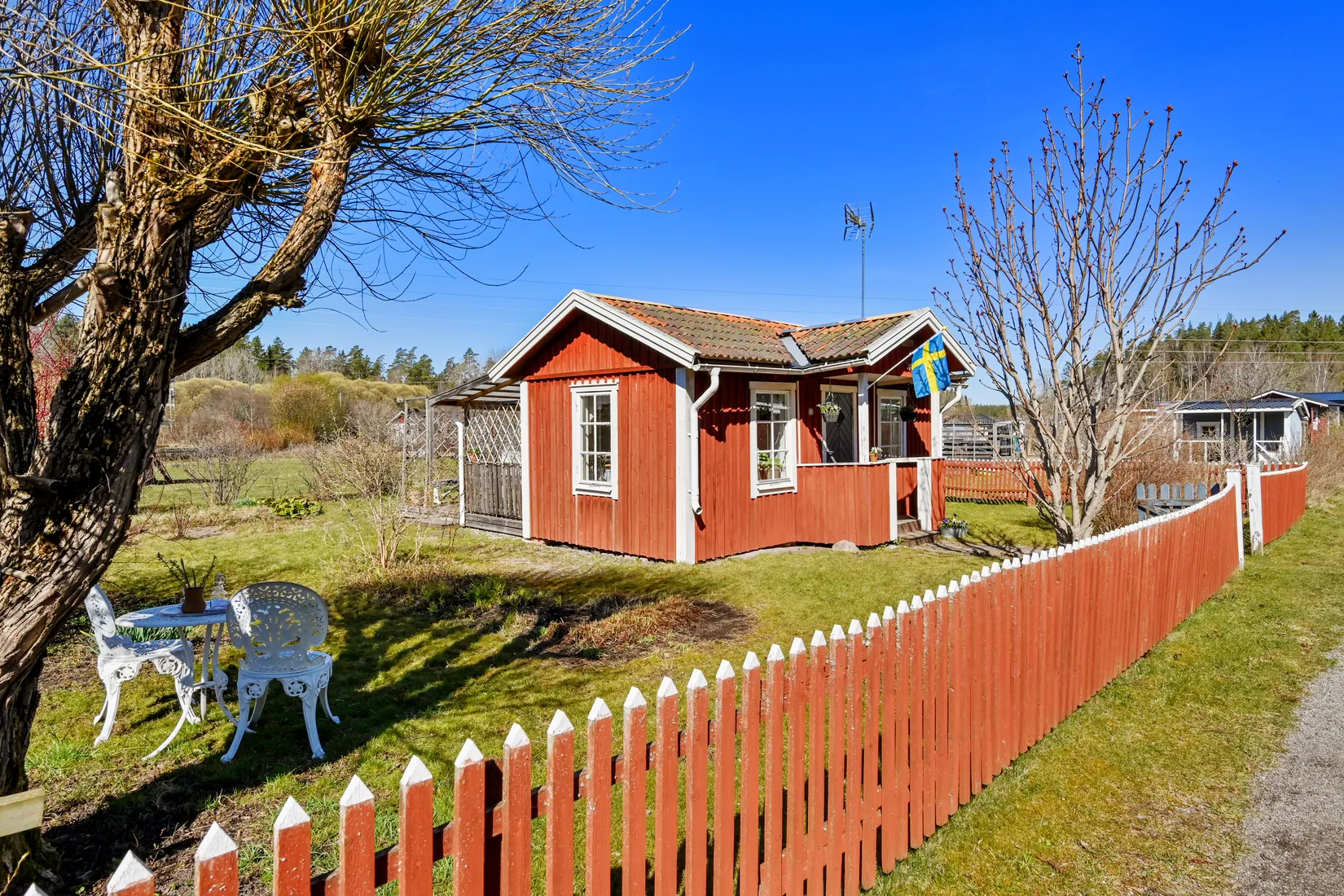 Fritidshus, Vaxmyra kolonistuga nr 93, Runby, Upplands Väsby