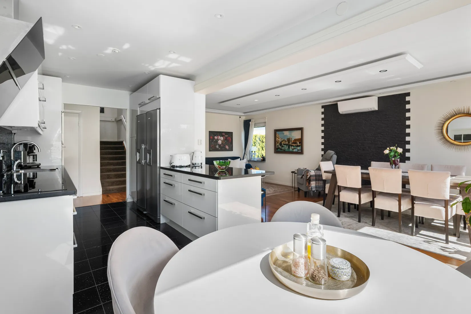 Villa, Basgränd 49, Kälvesta, Stockholm