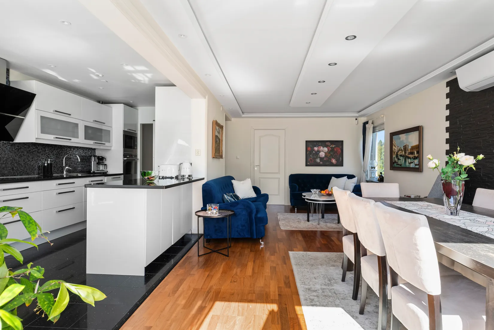 Villa, Basgränd 49, Kälvesta, Stockholm