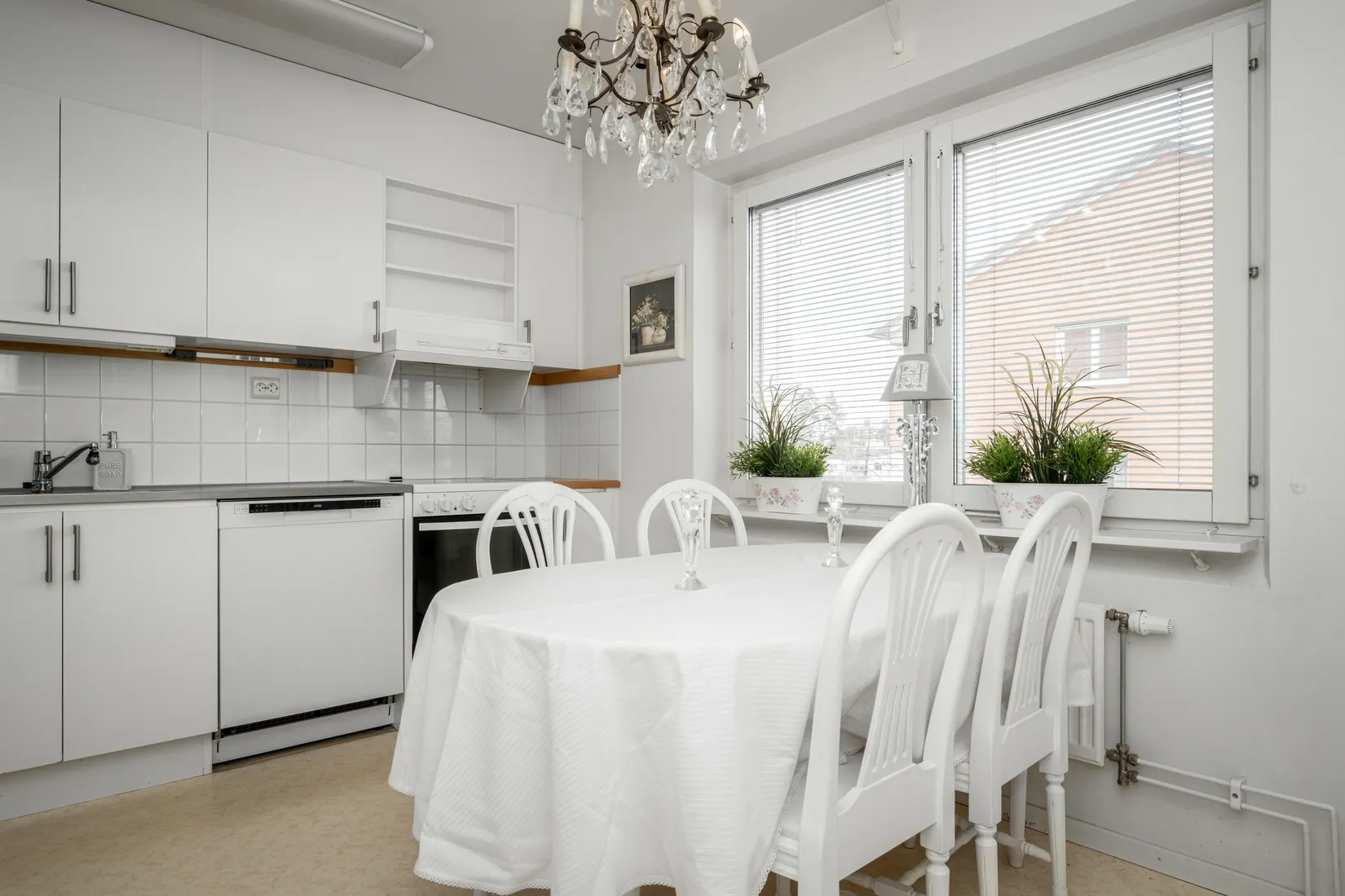 Bostadsrätt, Stationsvägen 41, Stuvsta centrum, Huddinge