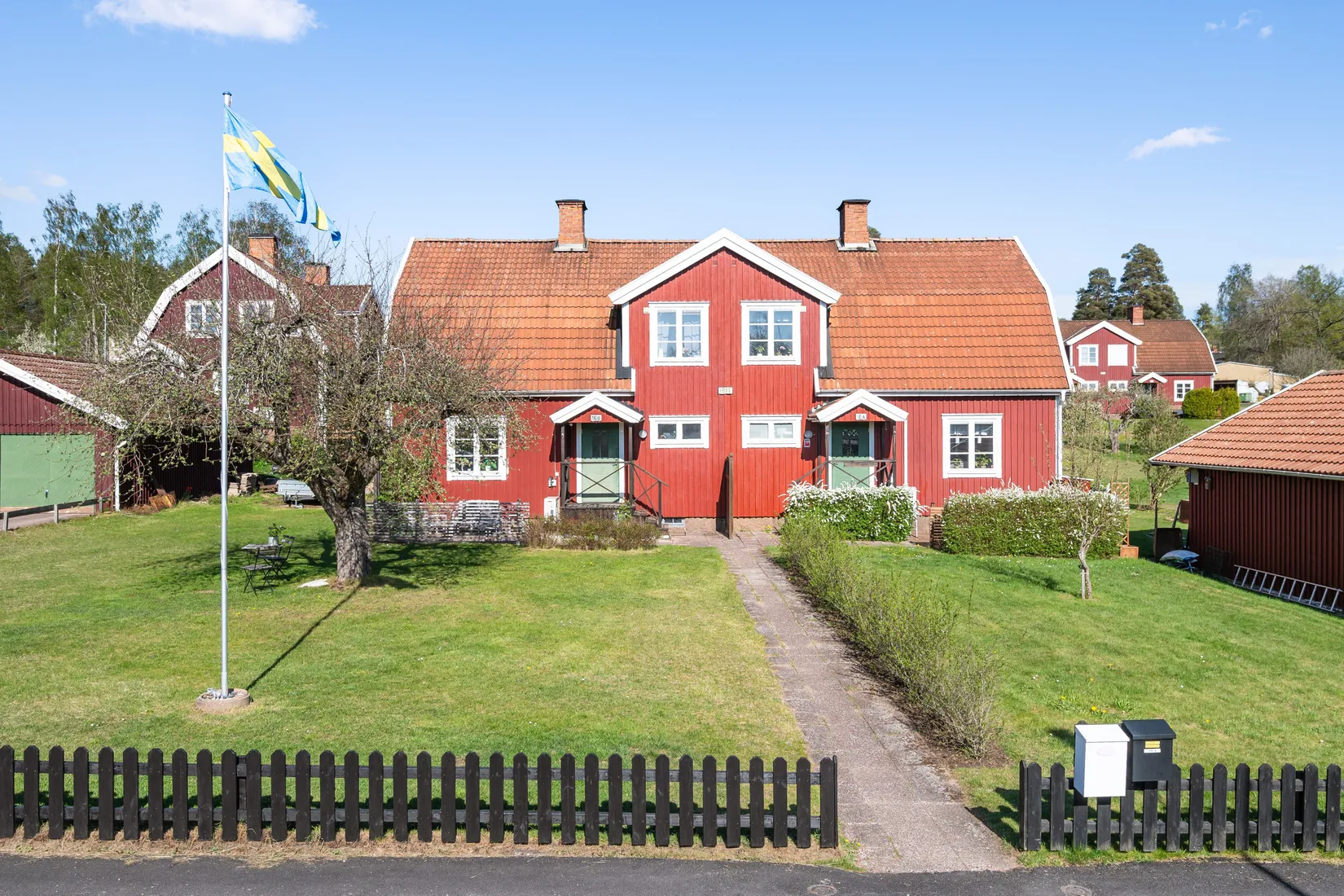 Radhus, Martinvägen 16B, Boxholm