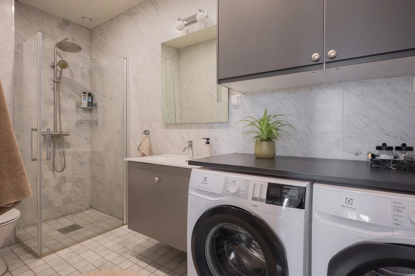 Villa, Fågelvägen 2A, Stuvsta Segersminne, Huddinge