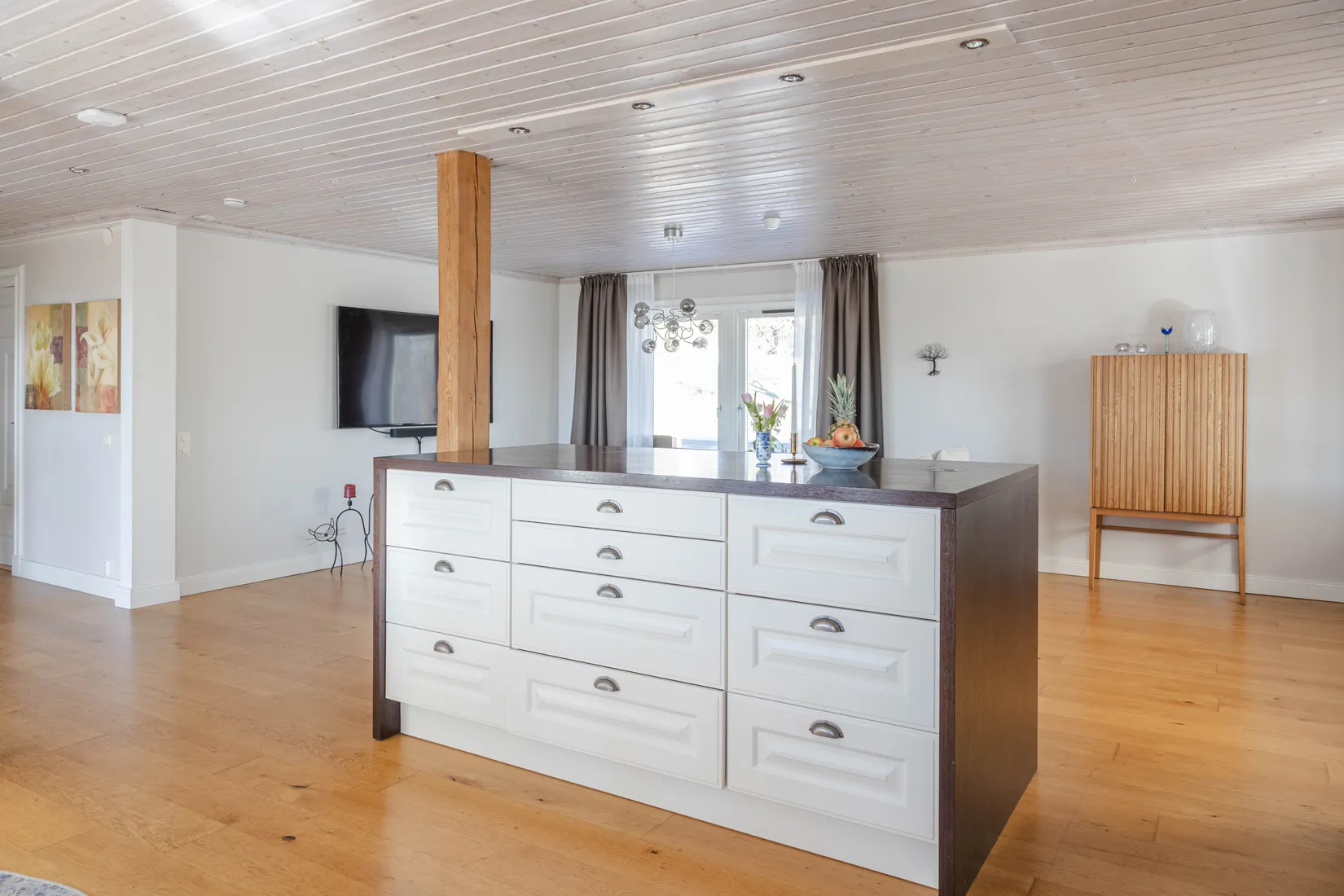 Villa, Eneby Östergård, Vallby, Eskilstuna