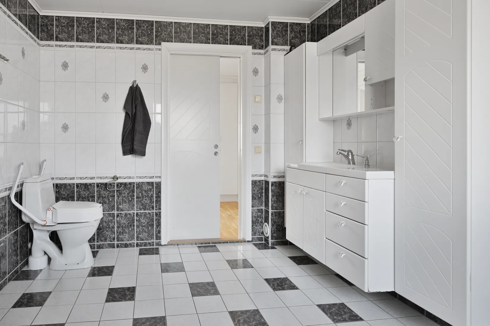 Villa, Kolmilevägen 4, Bollstanäs, Upplands Väsby