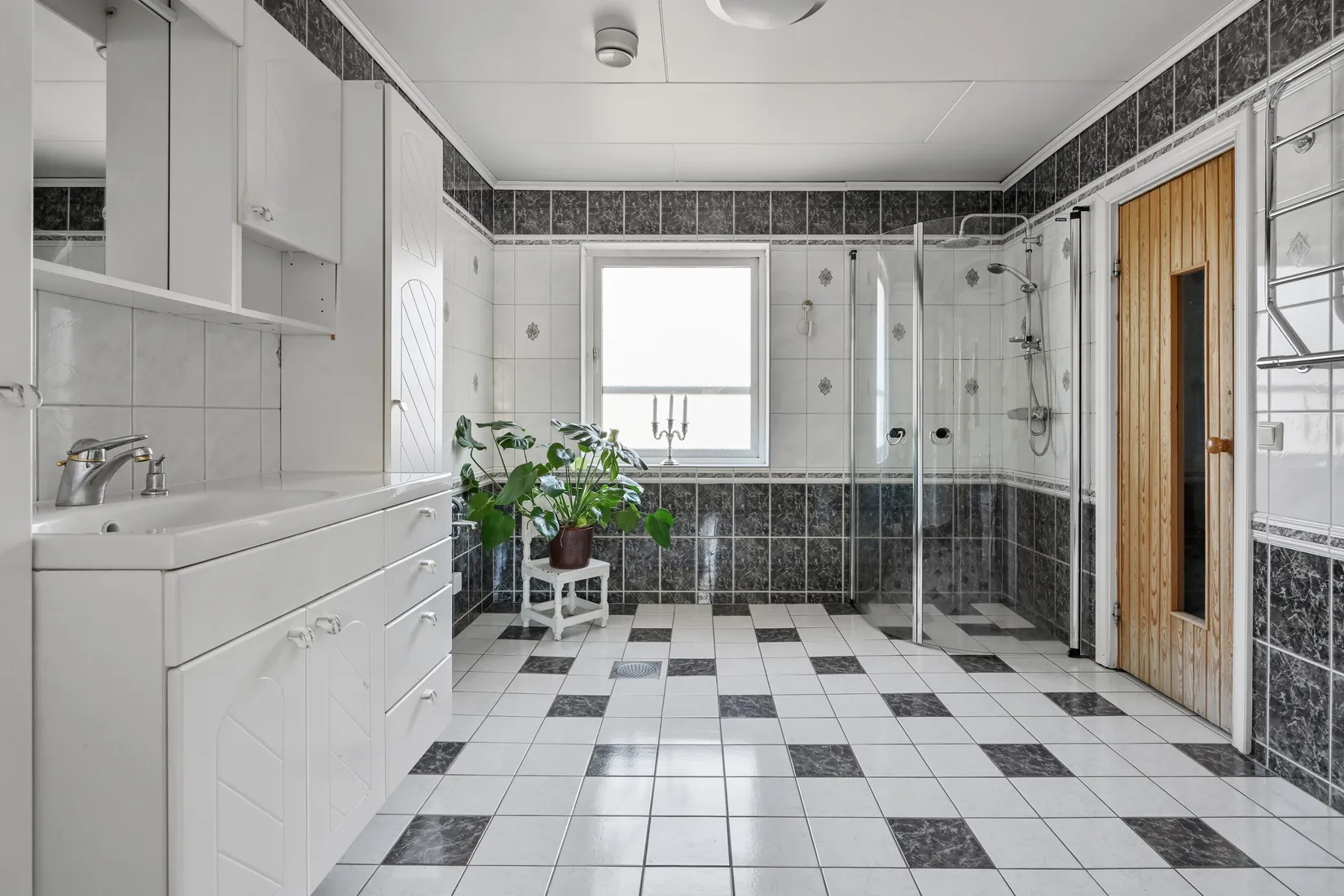 Villa, Kolmilevägen 4, Bollstanäs, Upplands Väsby