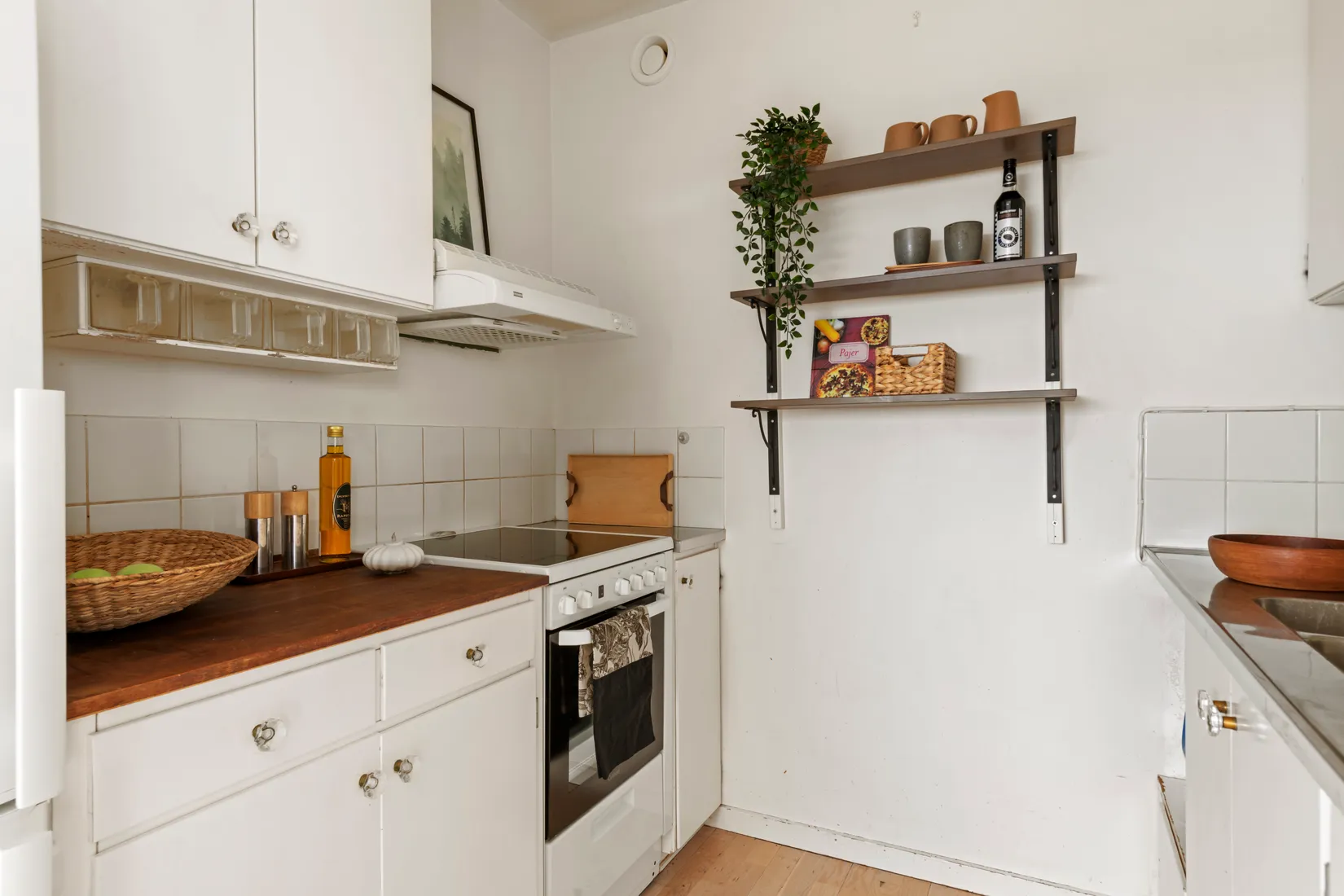 Bostadsrätt, Åkerbyvägen 98, 12 tr, Täby Centrum, Täby