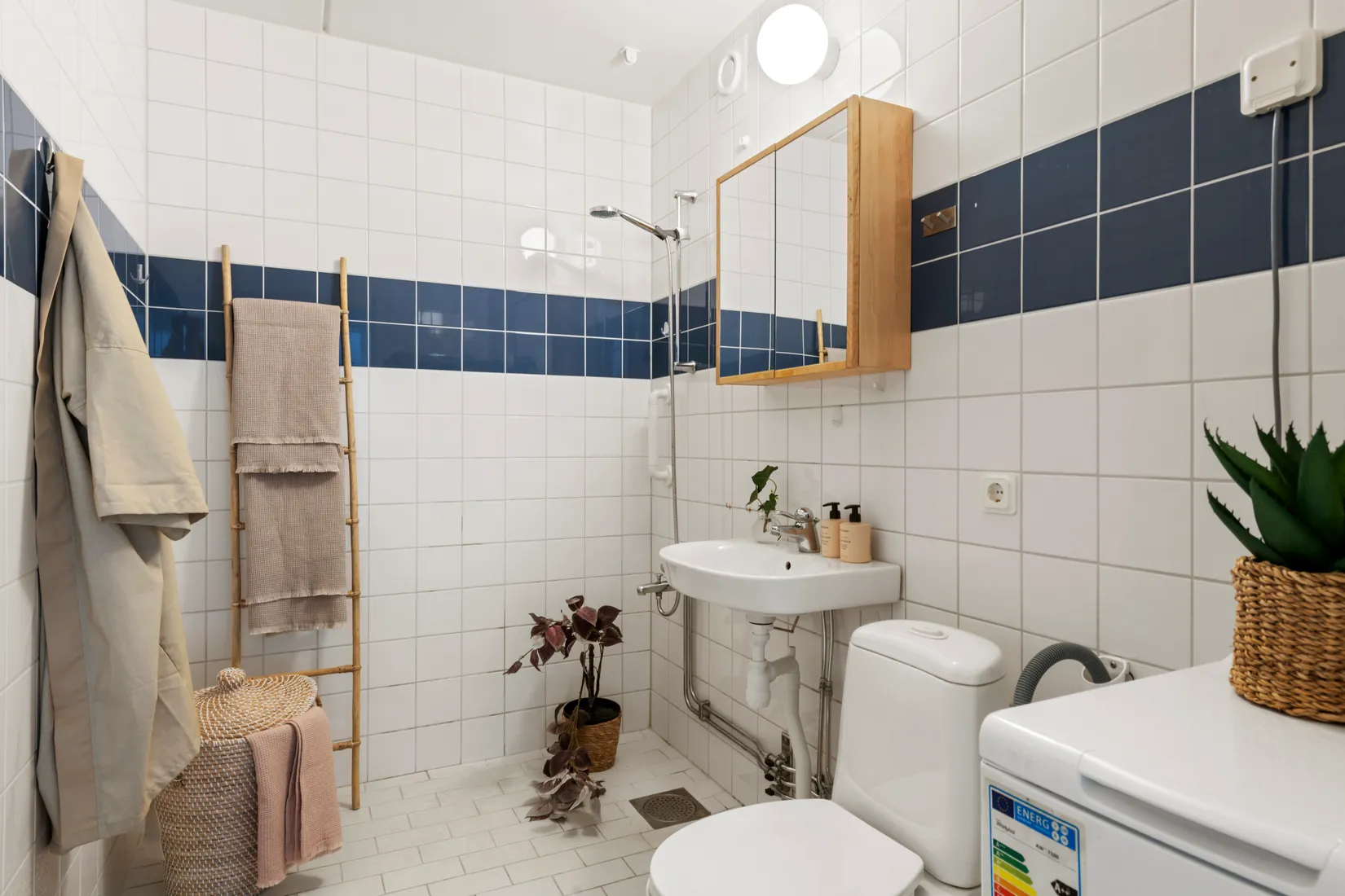 Bostadsrätt, Åkerbyvägen 98, 12 tr, Täby Centrum, Täby