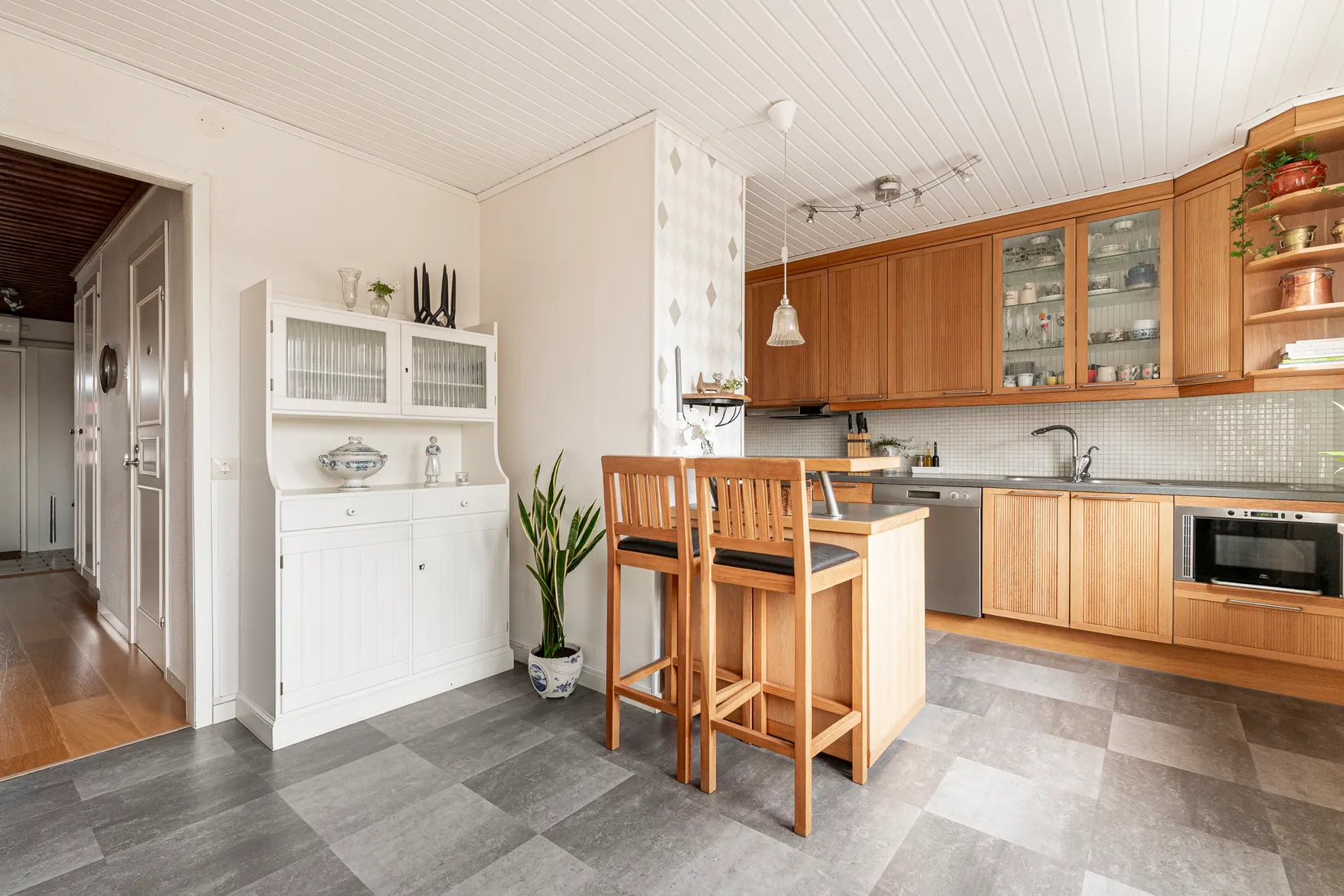 Villa, Radhus, Lokförargatan 16, Tillberga, Västerås