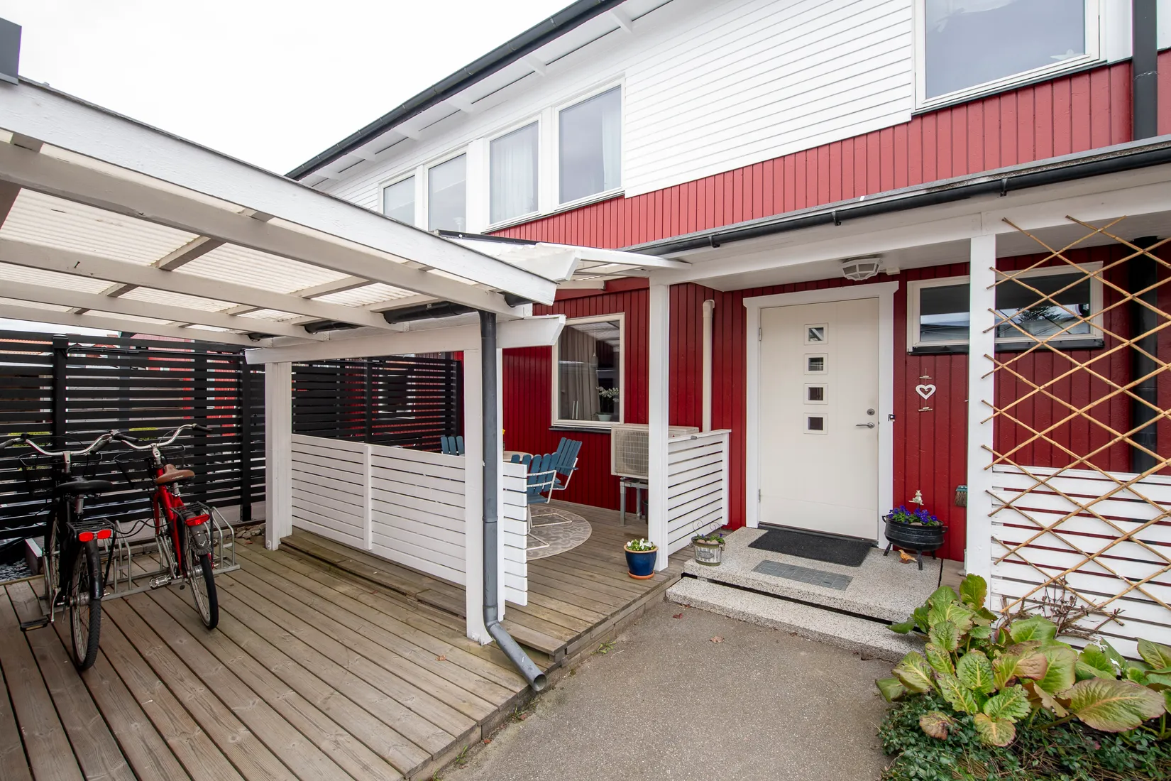 Villa, Radhus, Lokförargatan 16, Tillberga, Västerås