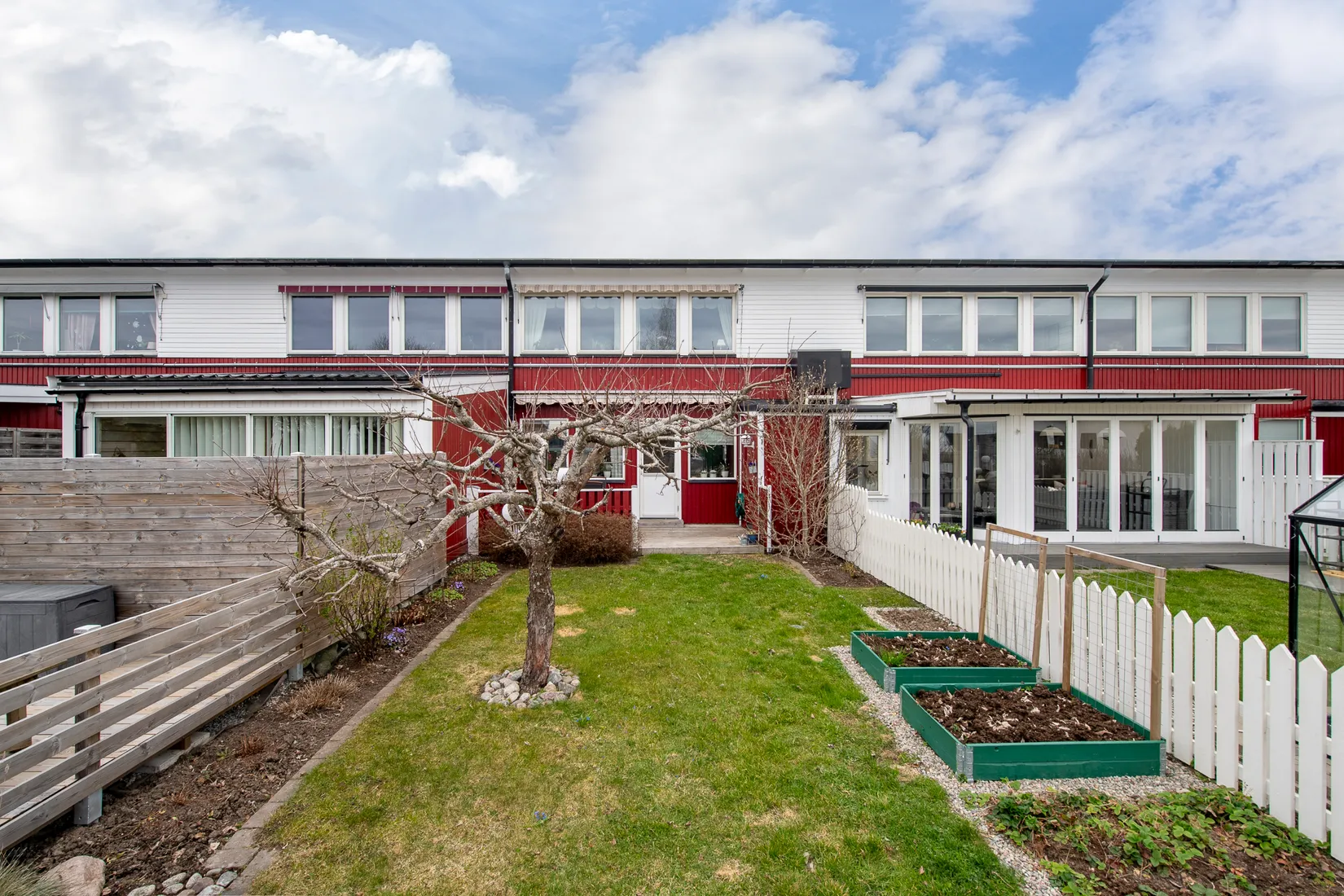 Villa, Radhus, Lokförargatan 16, Tillberga, Västerås