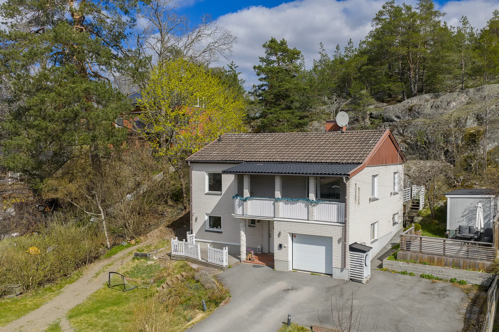 Villa, Ängsbergsvägen 33, Huddinge