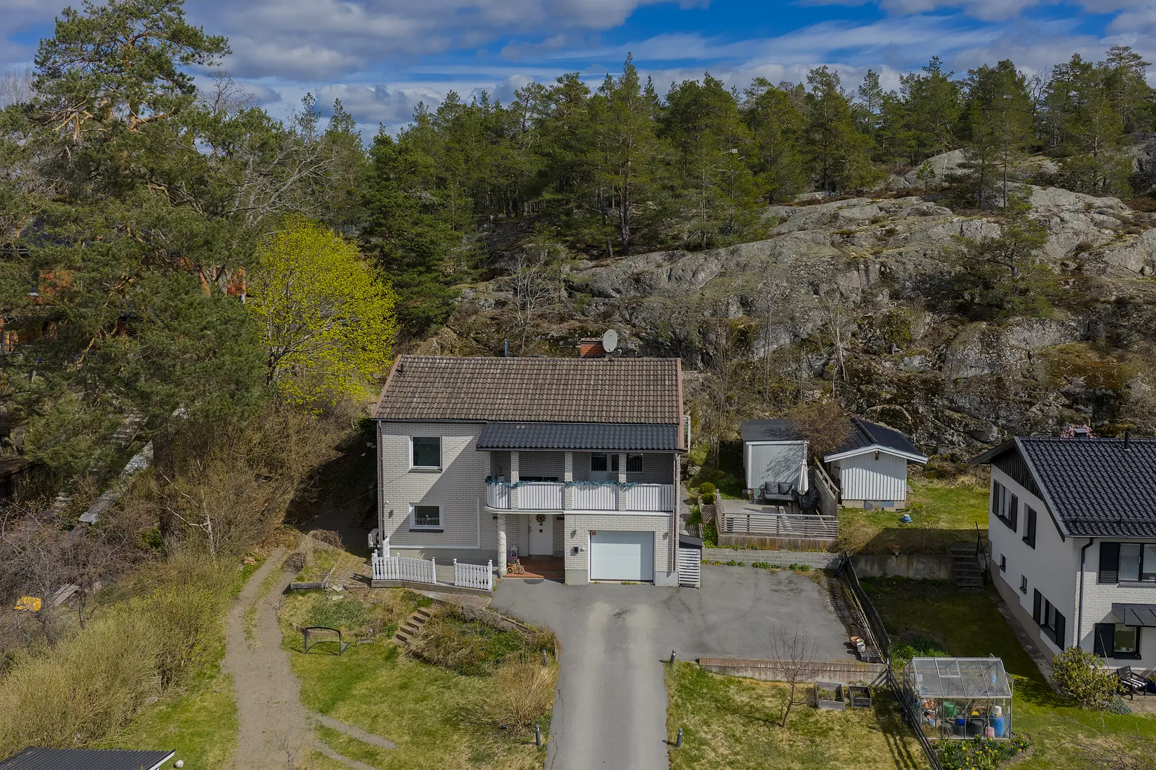 Villa, Ängsbergsvägen 33, Huddinge