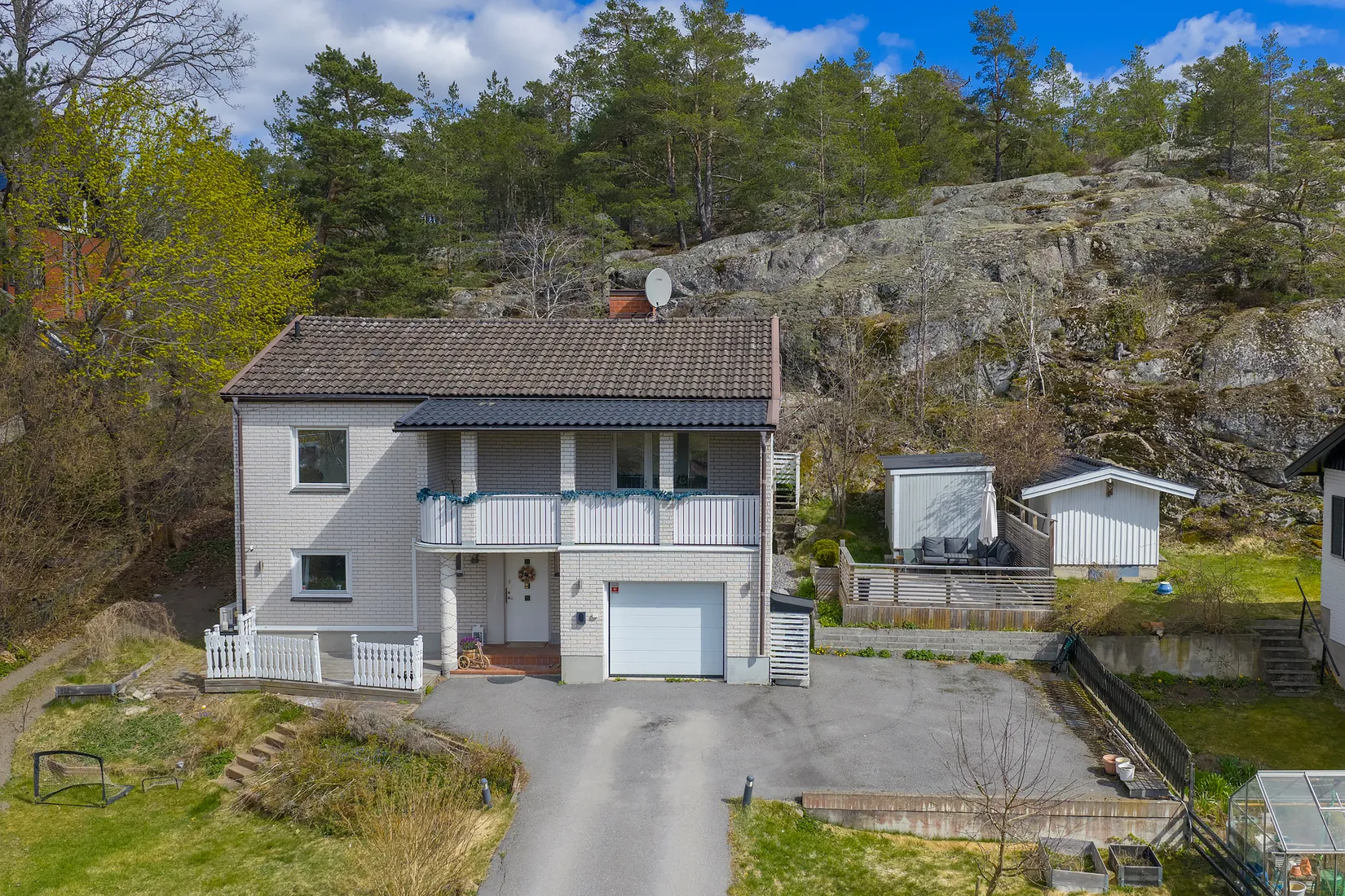 Villa, Ängsbergsvägen 33, Huddinge