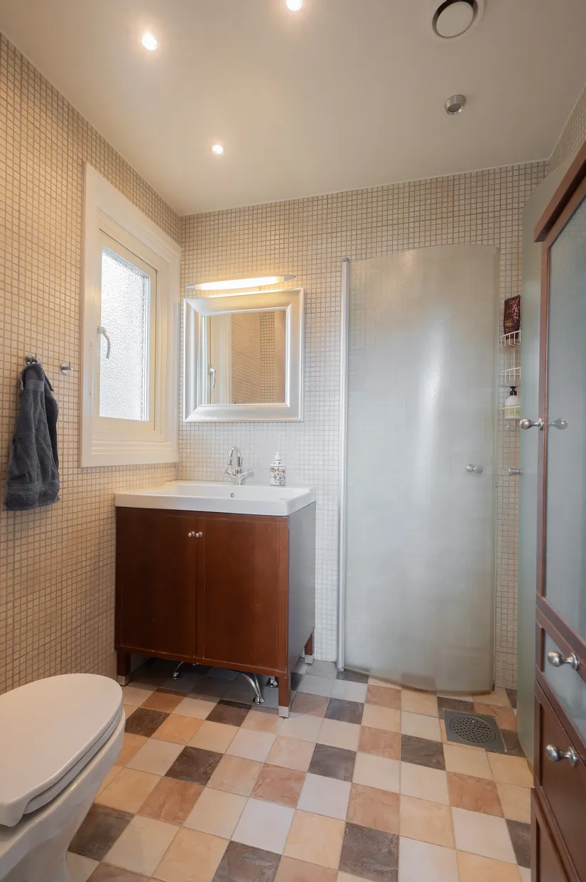 Villa, Ängsbergsvägen 33, Huddinge