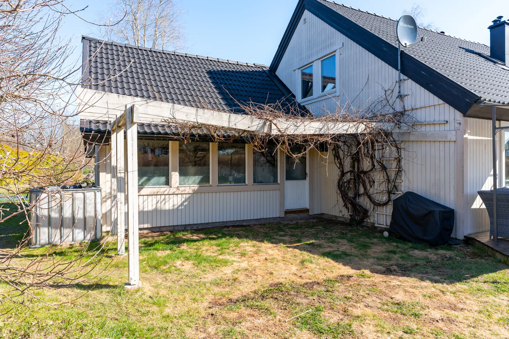 Villa, Västra vägen 10, Ärla, Eskilstuna