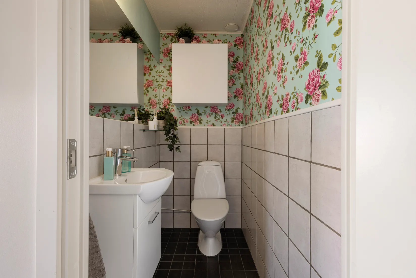 Radhus, Herrängsvägen 28, Rönninge, Salem