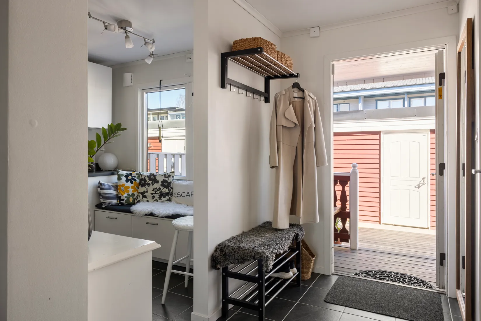 Radhus, Herrängsvägen 28, Rönninge, Salem