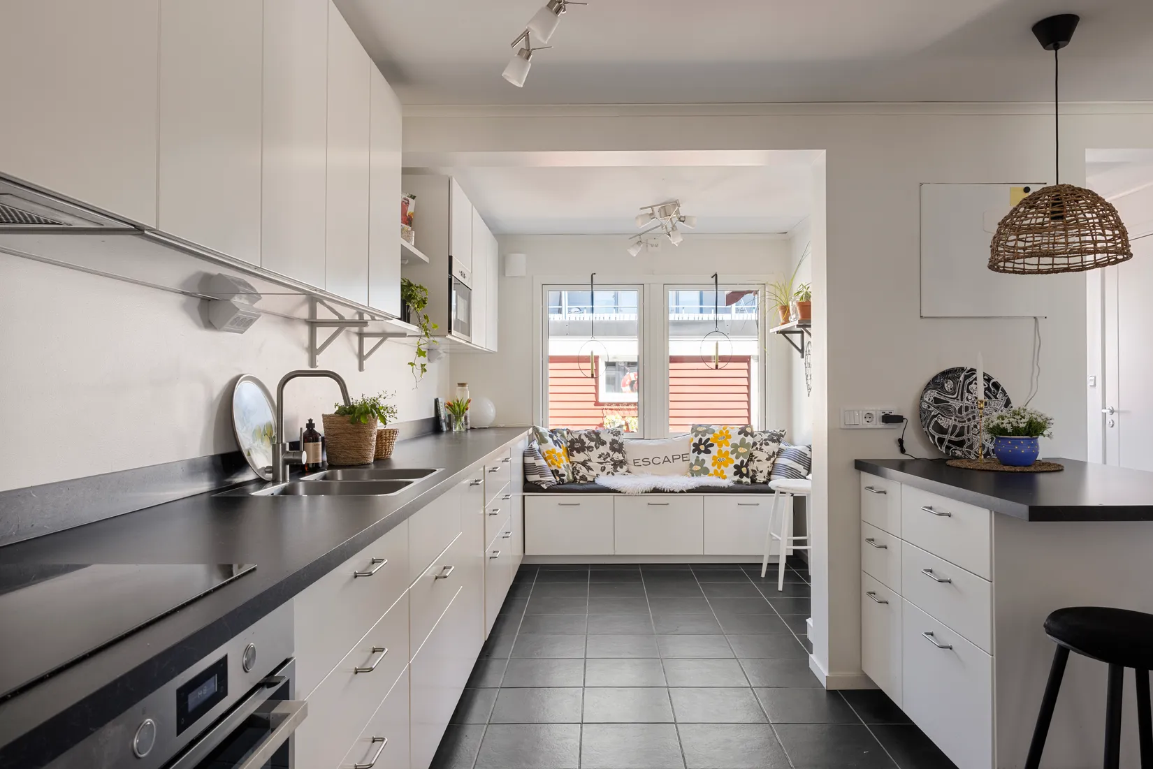 Radhus, Herrängsvägen 28, Rönninge, Salem