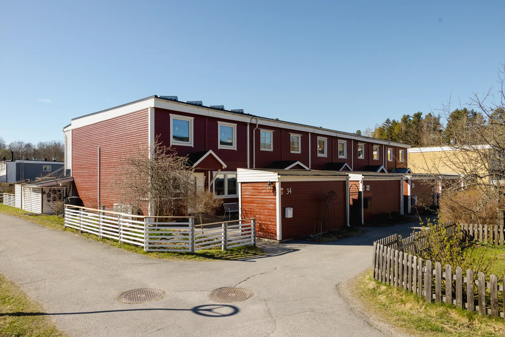 Radhus, Herrängsvägen 28, Rönninge, Salem