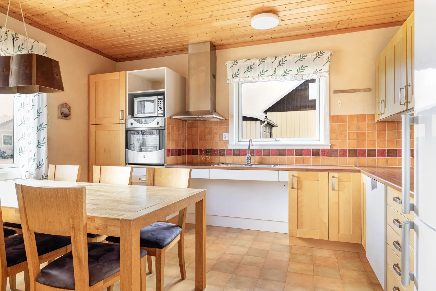 Villa, Lotsvägen 10, Bondsjöhöjden, Härnösand