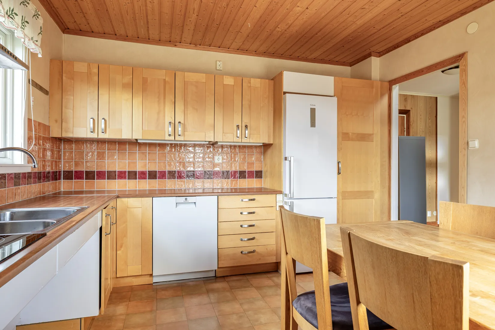 Villa, Lotsvägen 10, Bondsjöhöjden, Härnösand