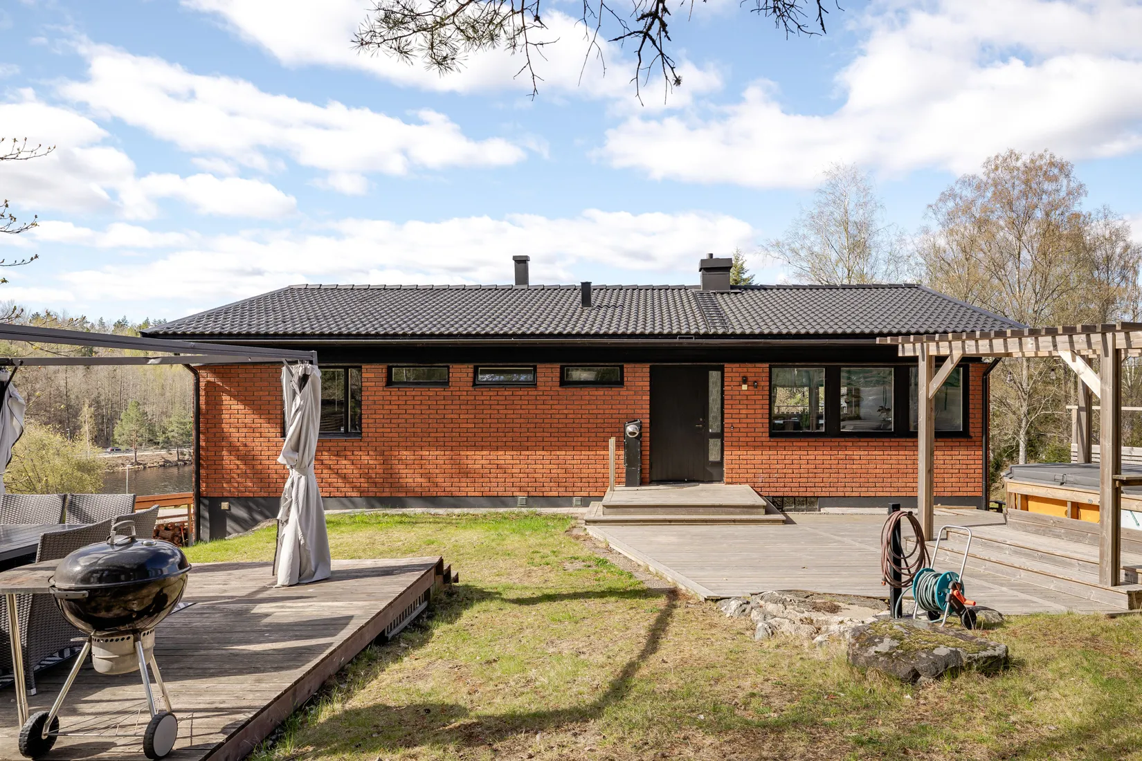 Villa, Reuterholms väg 3, Stavsjö, Nyköping
