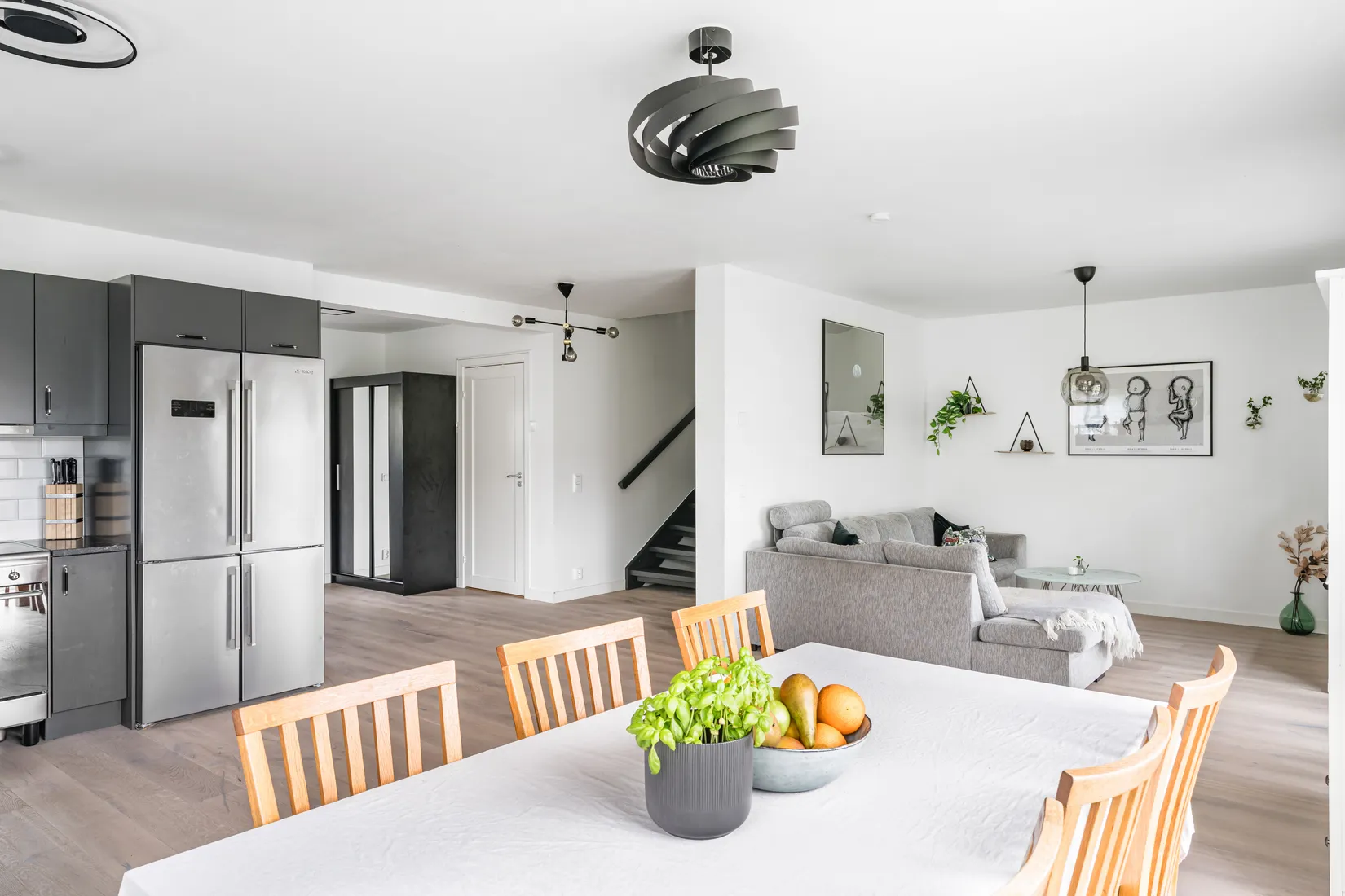 Bostadsrätt, Radhus, Skarpängsvägen 37C, Hästängsudd, Österåker