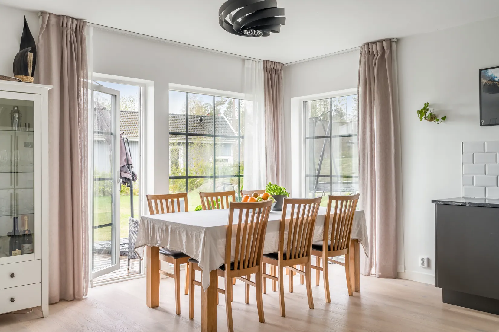 Bostadsrätt, Radhus, Skarpängsvägen 37C, Hästängsudd, Österåker