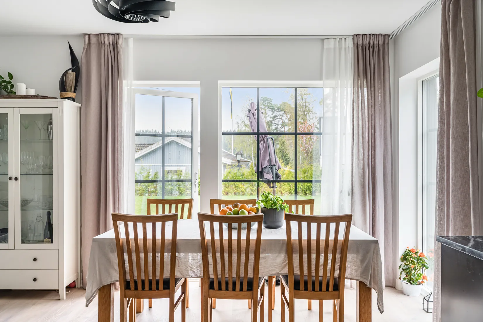 Bostadsrätt, Radhus, Skarpängsvägen 37C, Hästängsudd, Österåker