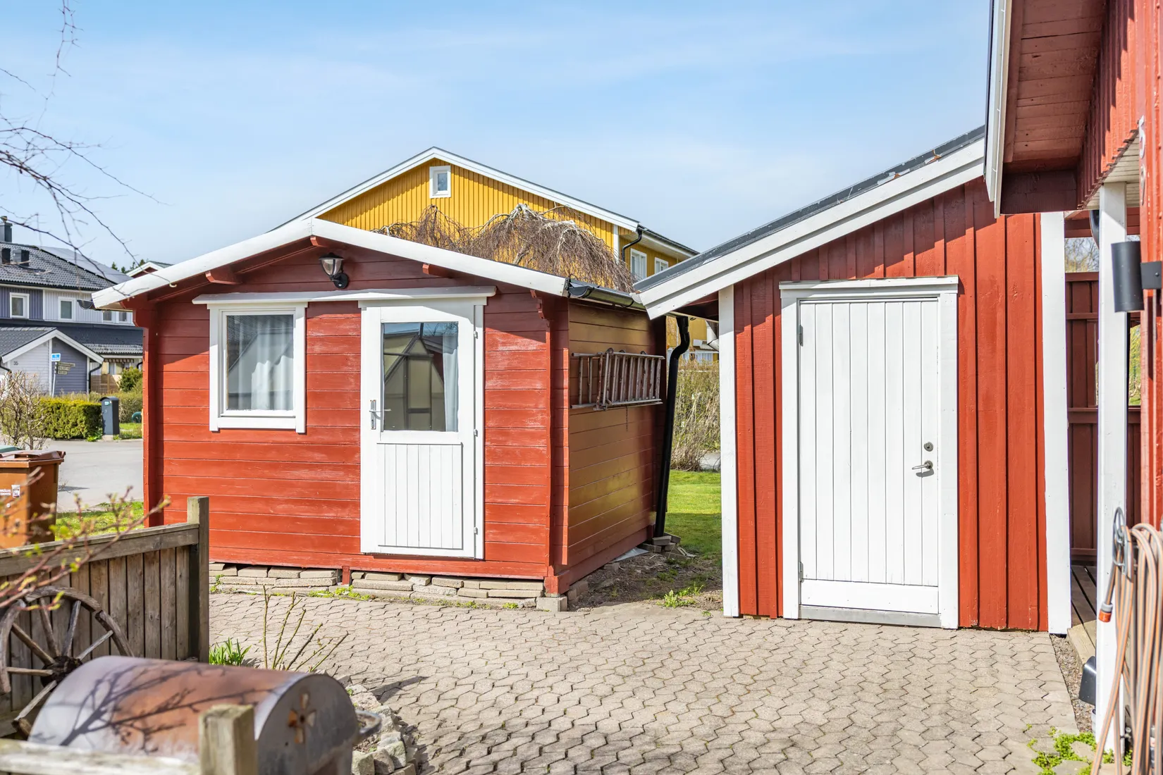 Villa, Radhus, Briljantvägen 59, Kode, Kungälv