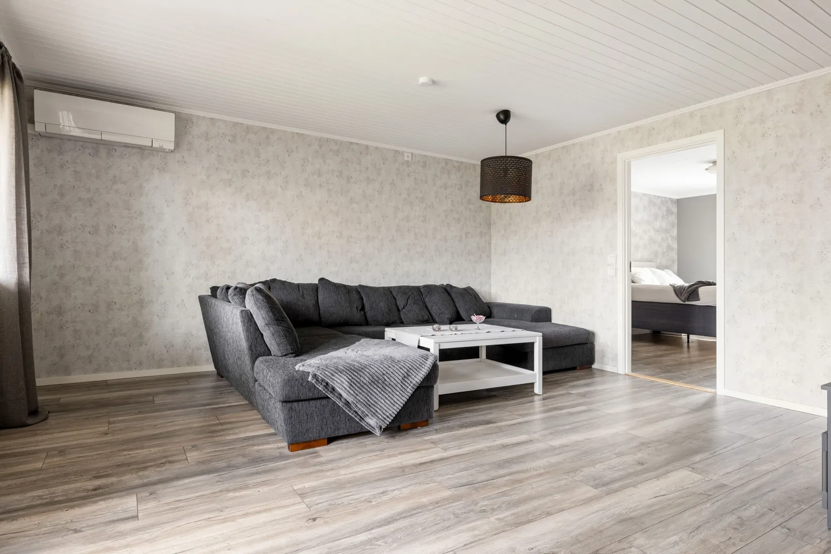 Villa, Radhus, Briljantvägen 59, Kode, Kungälv