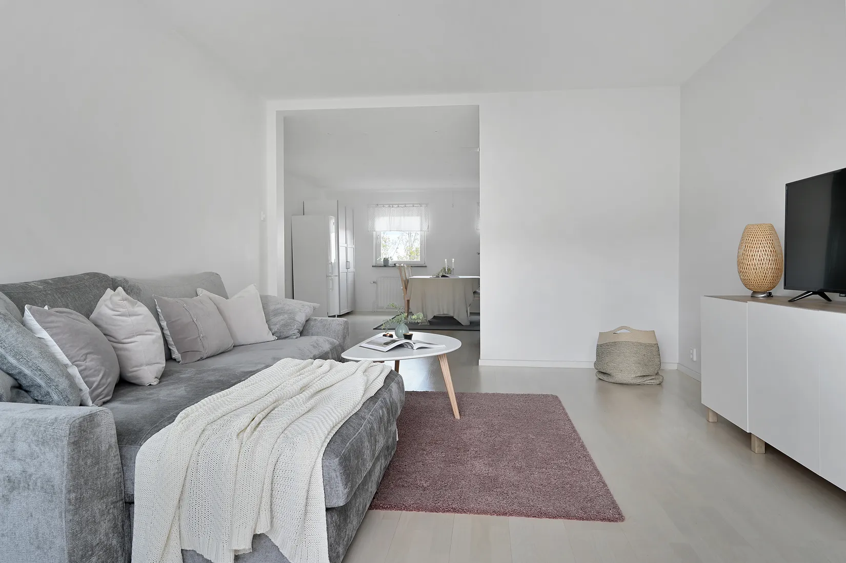 Bostadsrätt, Tornslingan 11B vån 3/3, Trångsund, Huddinge