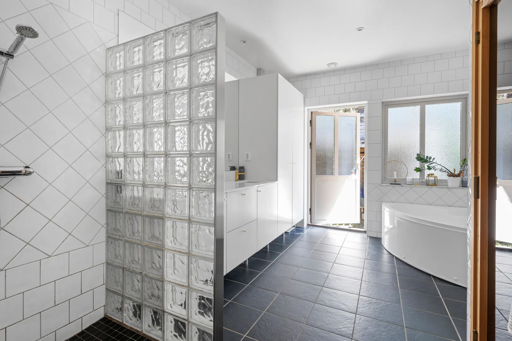 Villa, Västra Örnvägen 22/ Berghs Väg 28, Ljungskogen, Vellinge