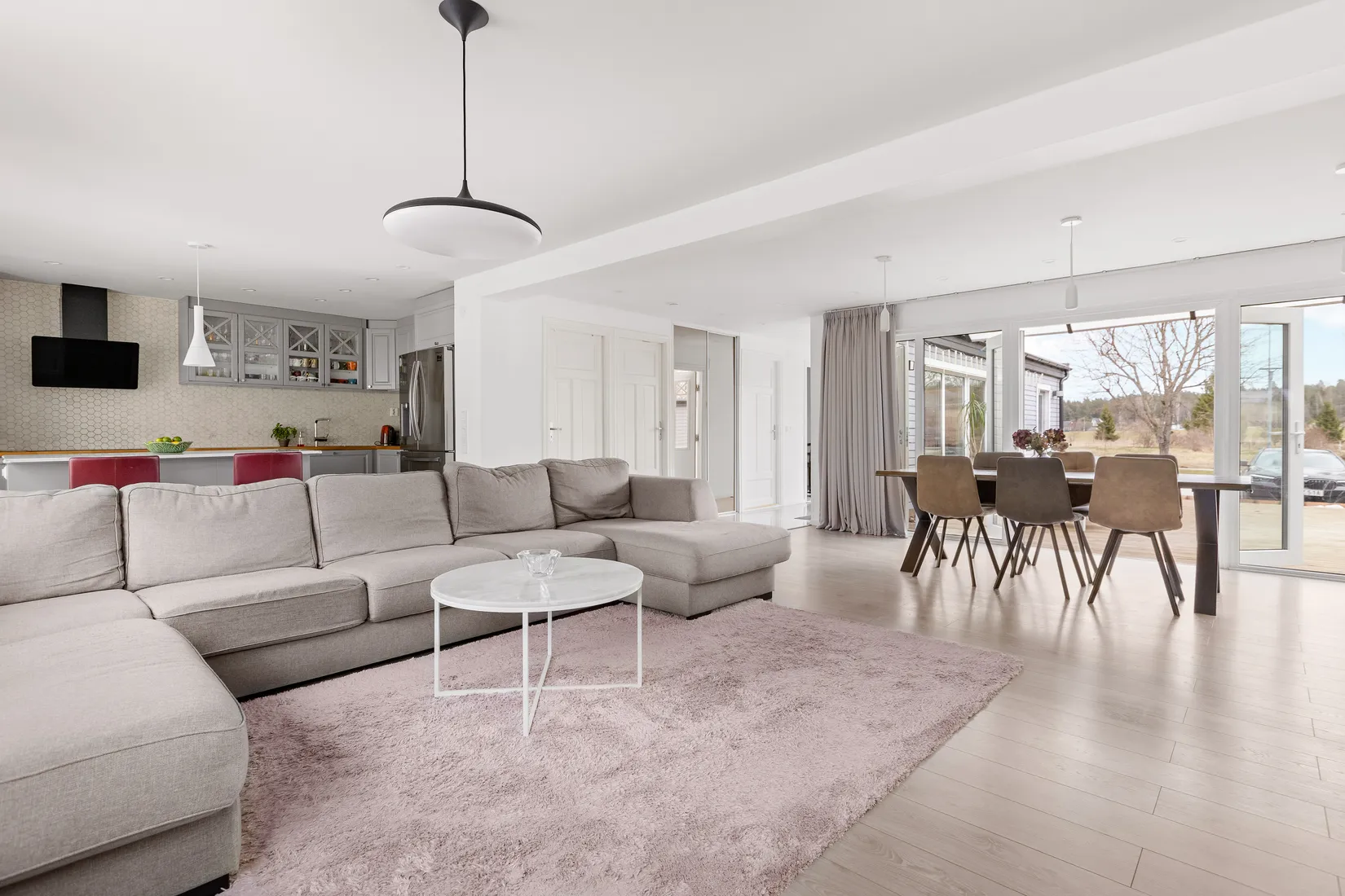 Villa, Båthamnsvägen 24, Ekerö