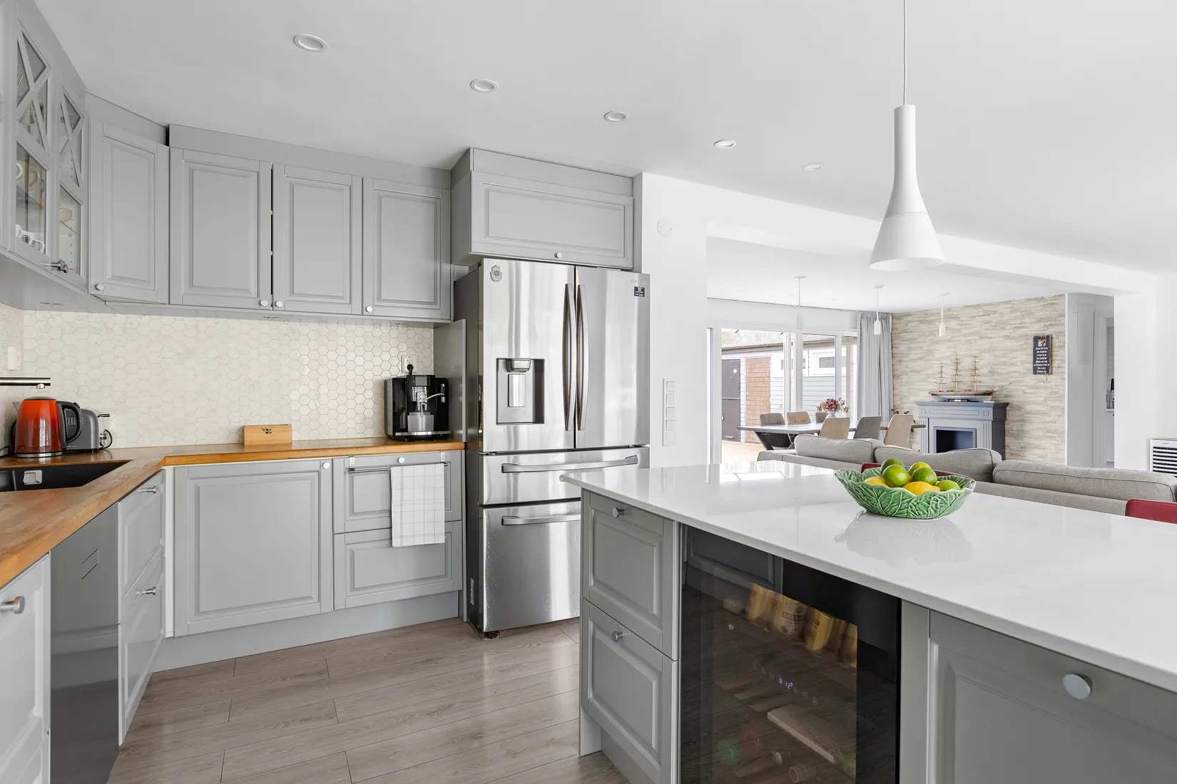 Villa, Båthamnsvägen 24, Ekerö