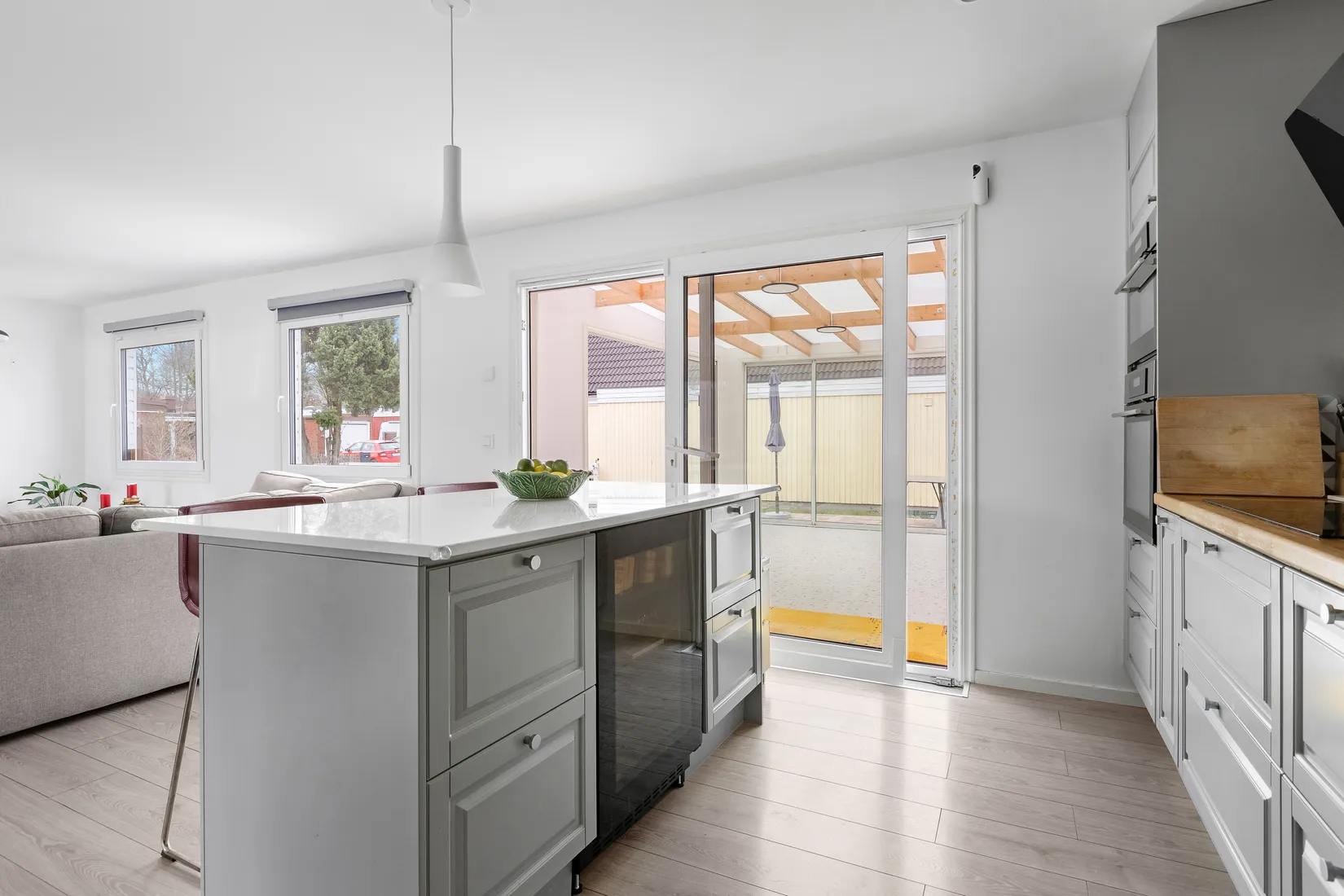 Villa, Båthamnsvägen 24, Ekerö