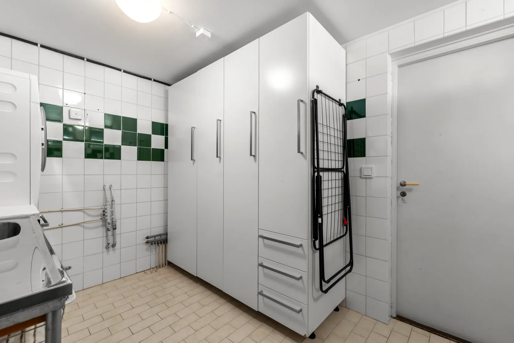 Villa, Junibacken 20, Trollbäcken / Skälsätra, Tyresö