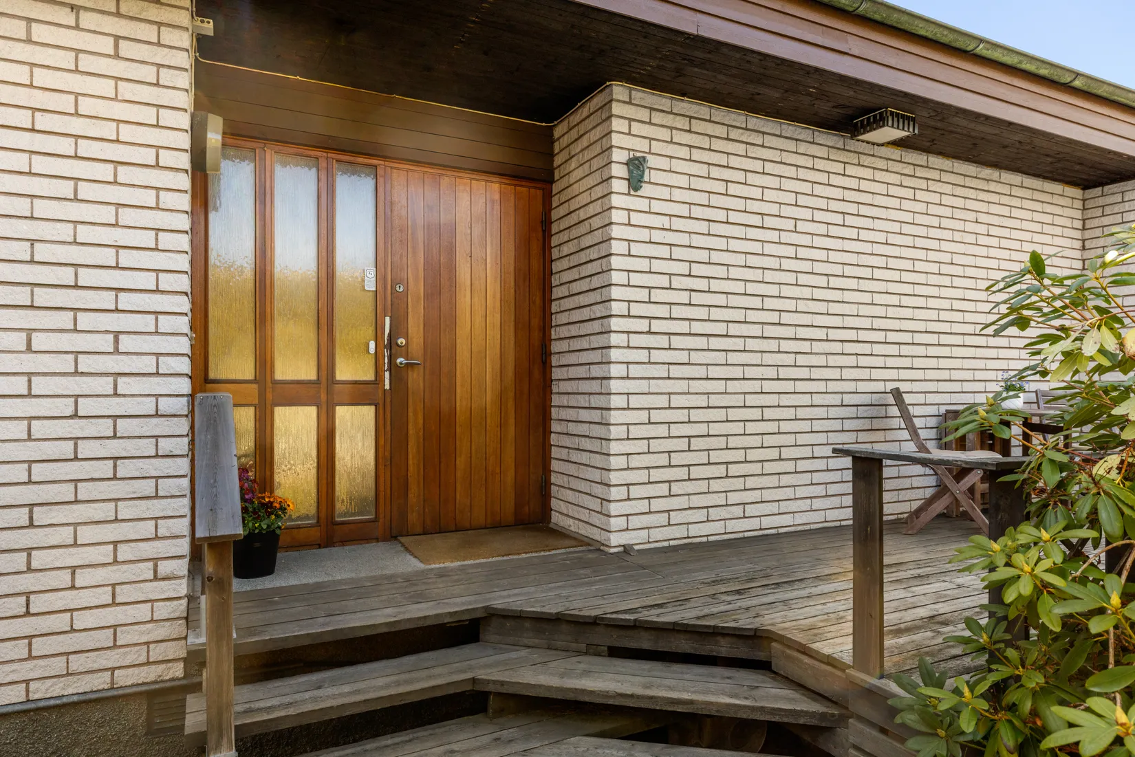 Villa, Junibacken 20, Trollbäcken / Skälsätra, Tyresö