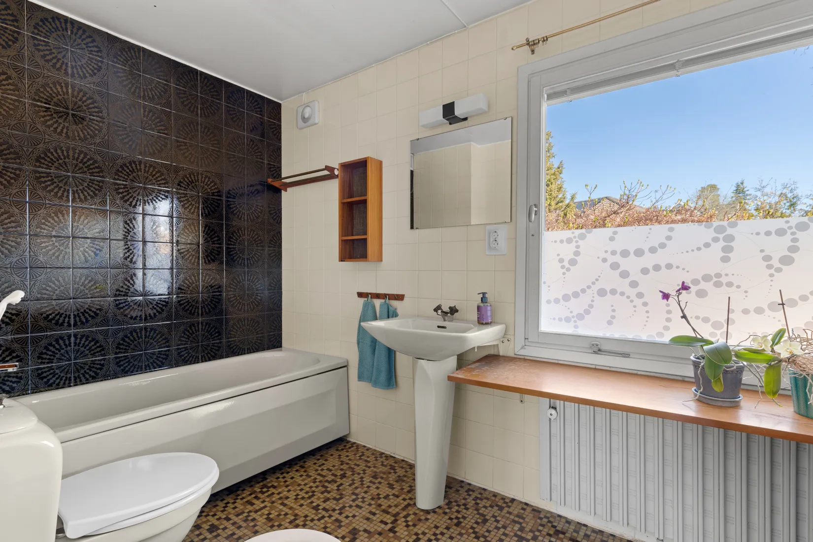 Villa, Junibacken 20, Trollbäcken / Skälsätra, Tyresö